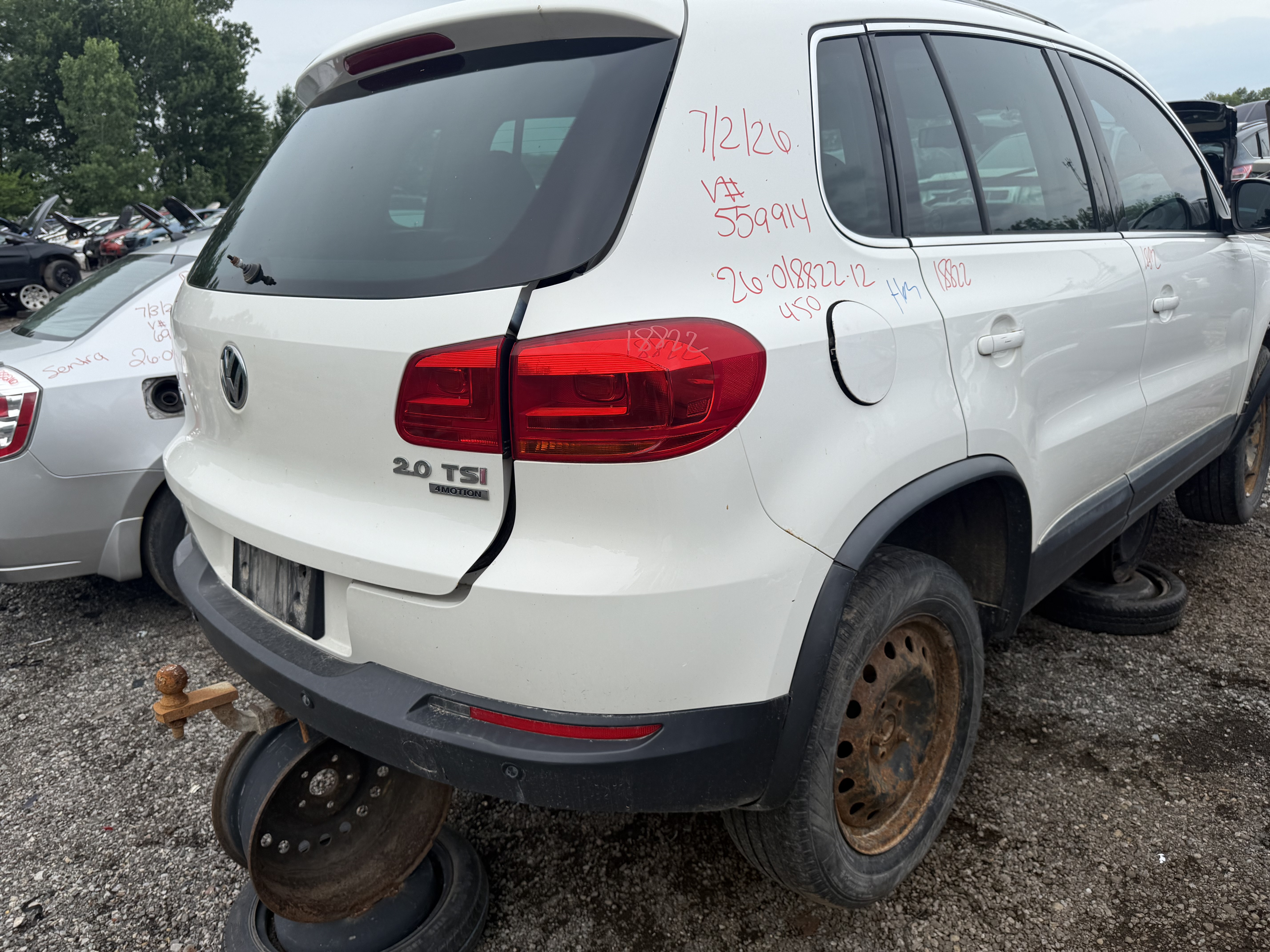 VOLKSWAGEN TIGUAN 2012