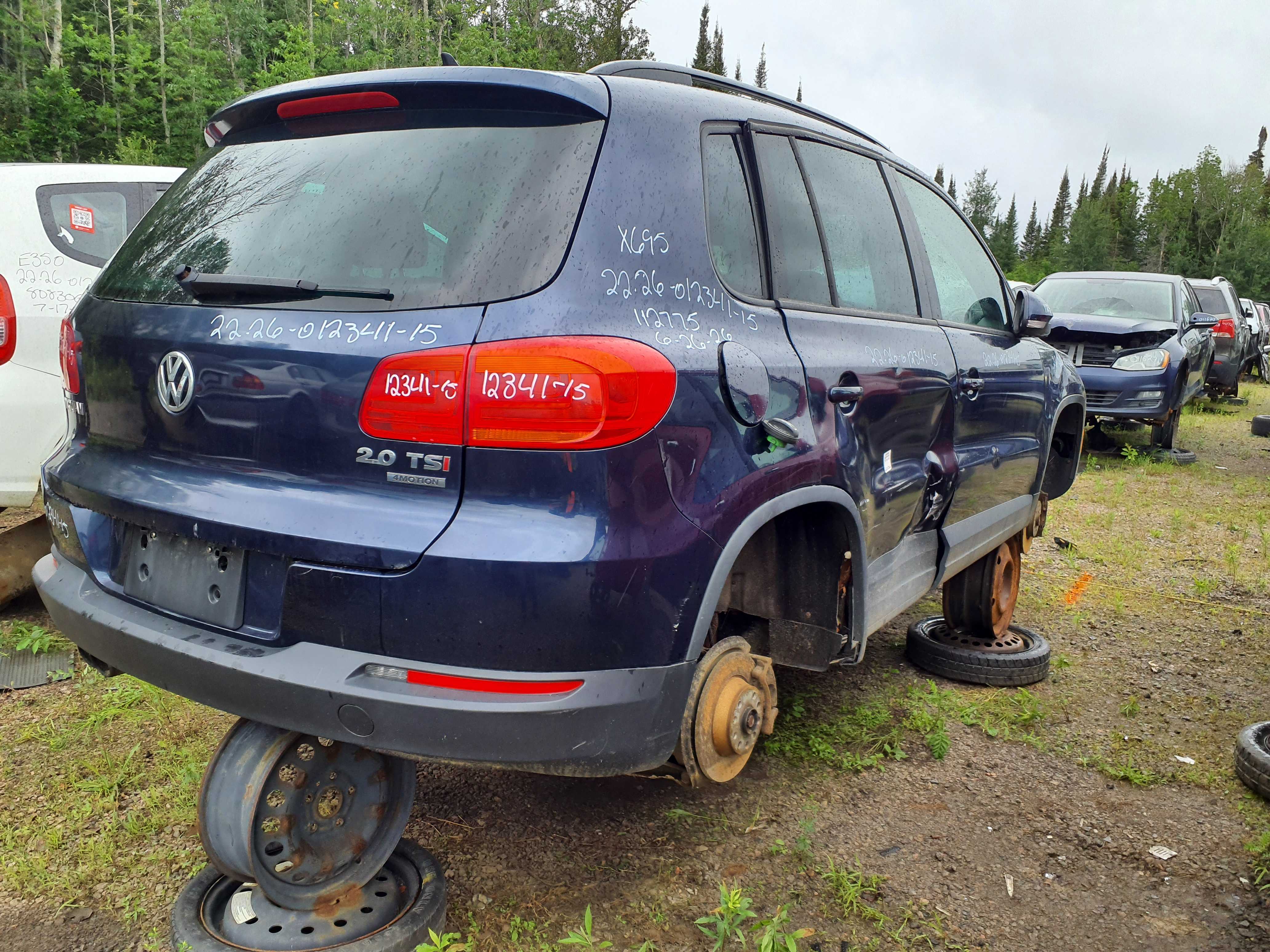 VOLKSWAGEN TIGUAN 2015