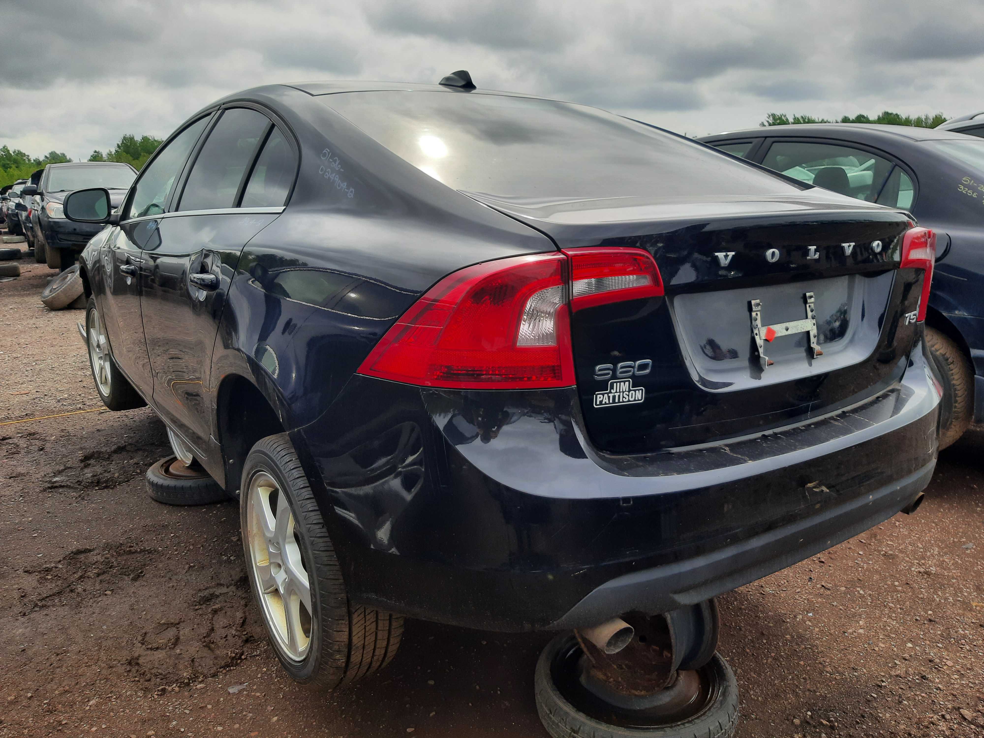 VOLVO S60 2012