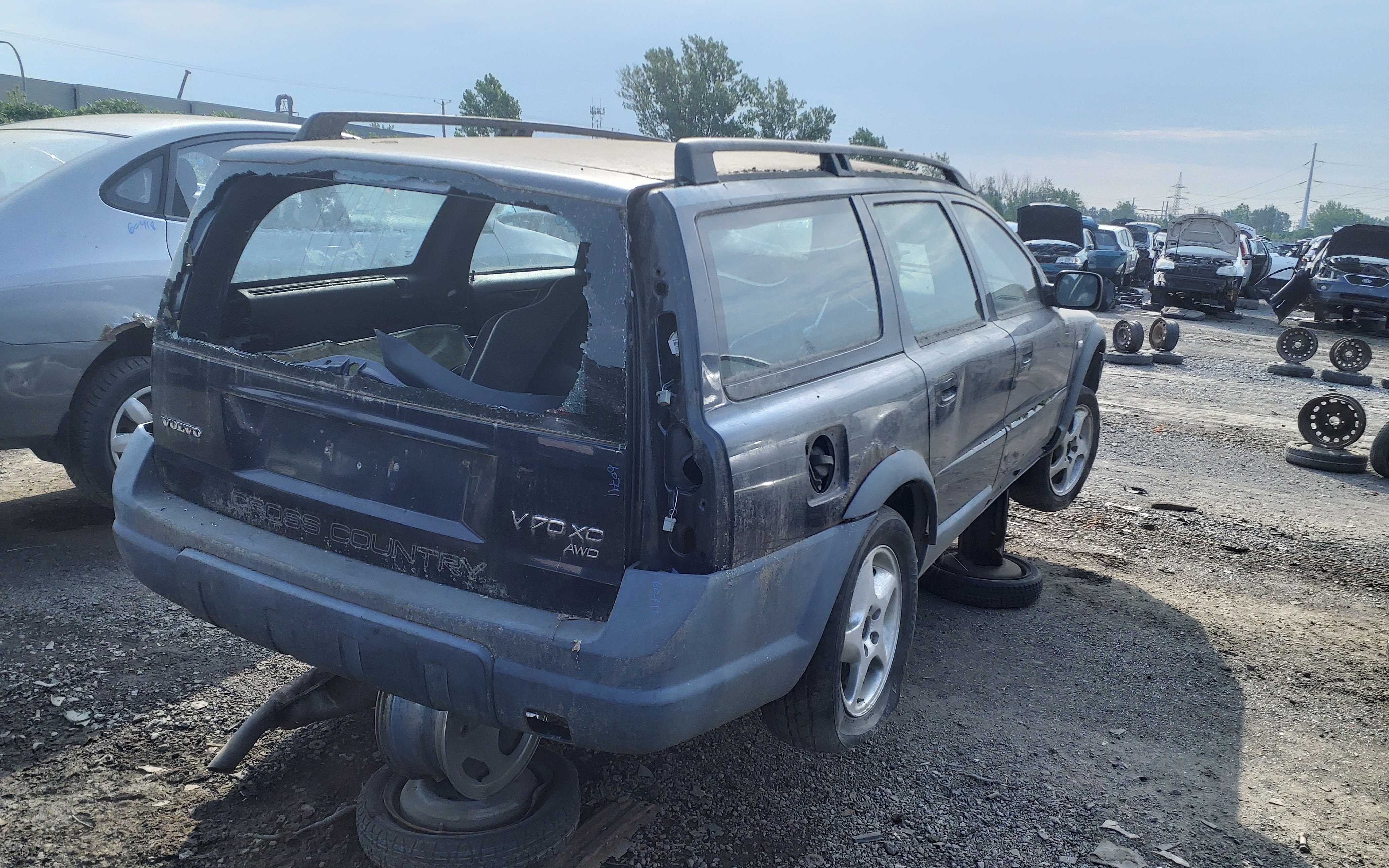 VOLVO V70 2001