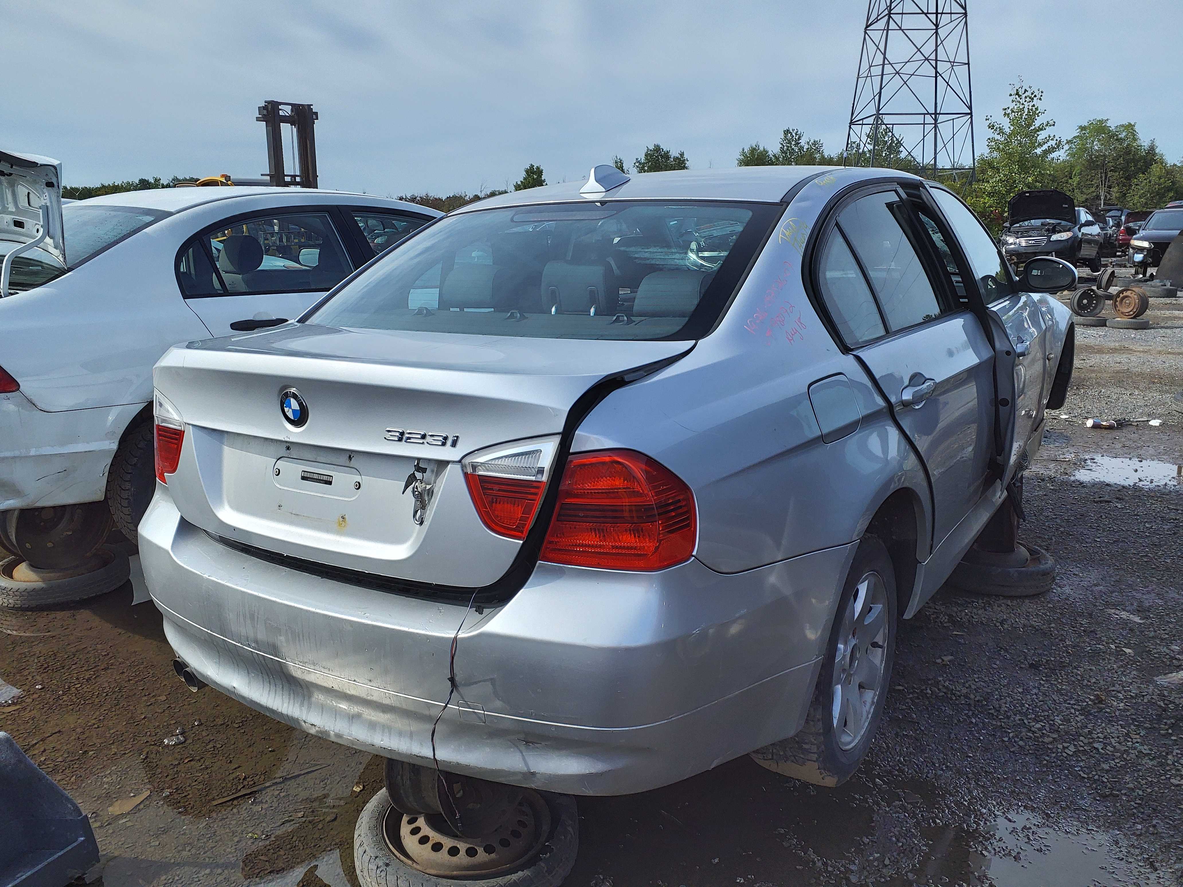 BMW 323 2007