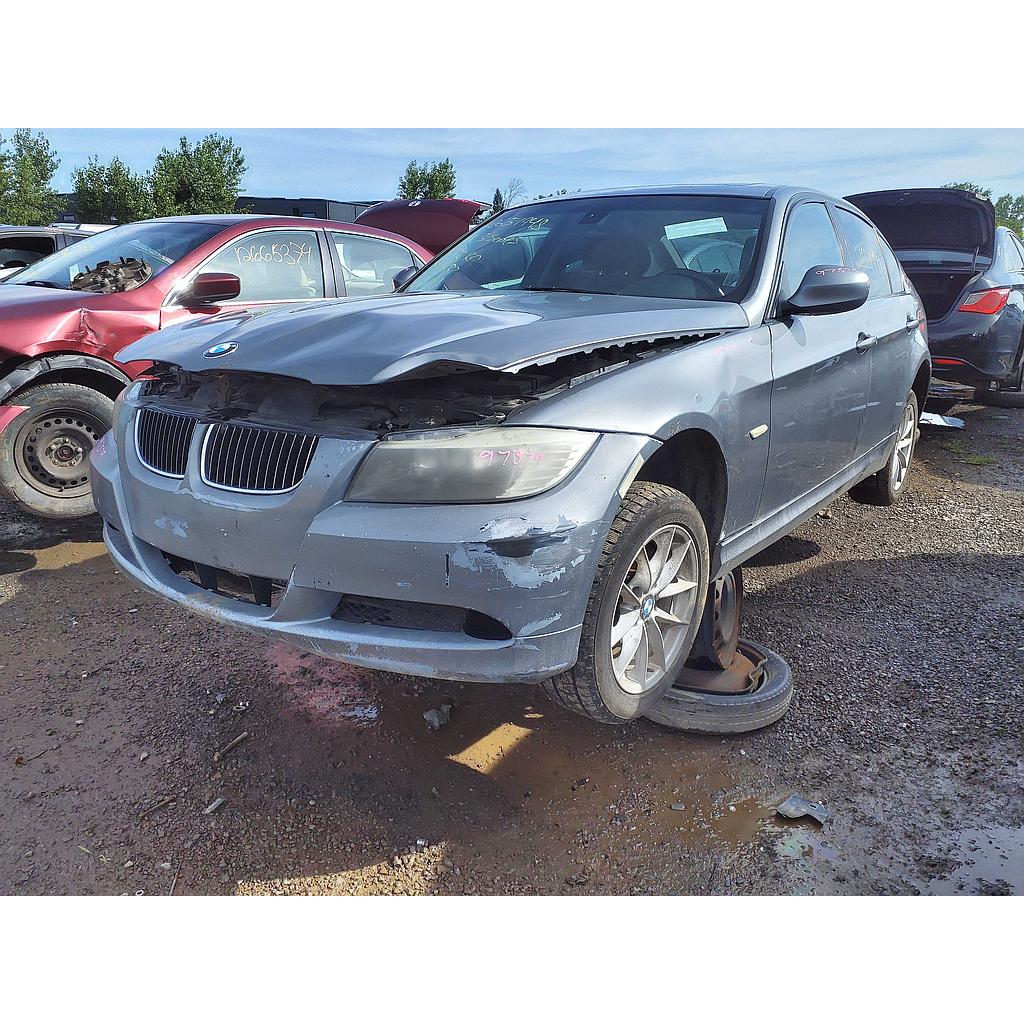 BMW 323 2011
