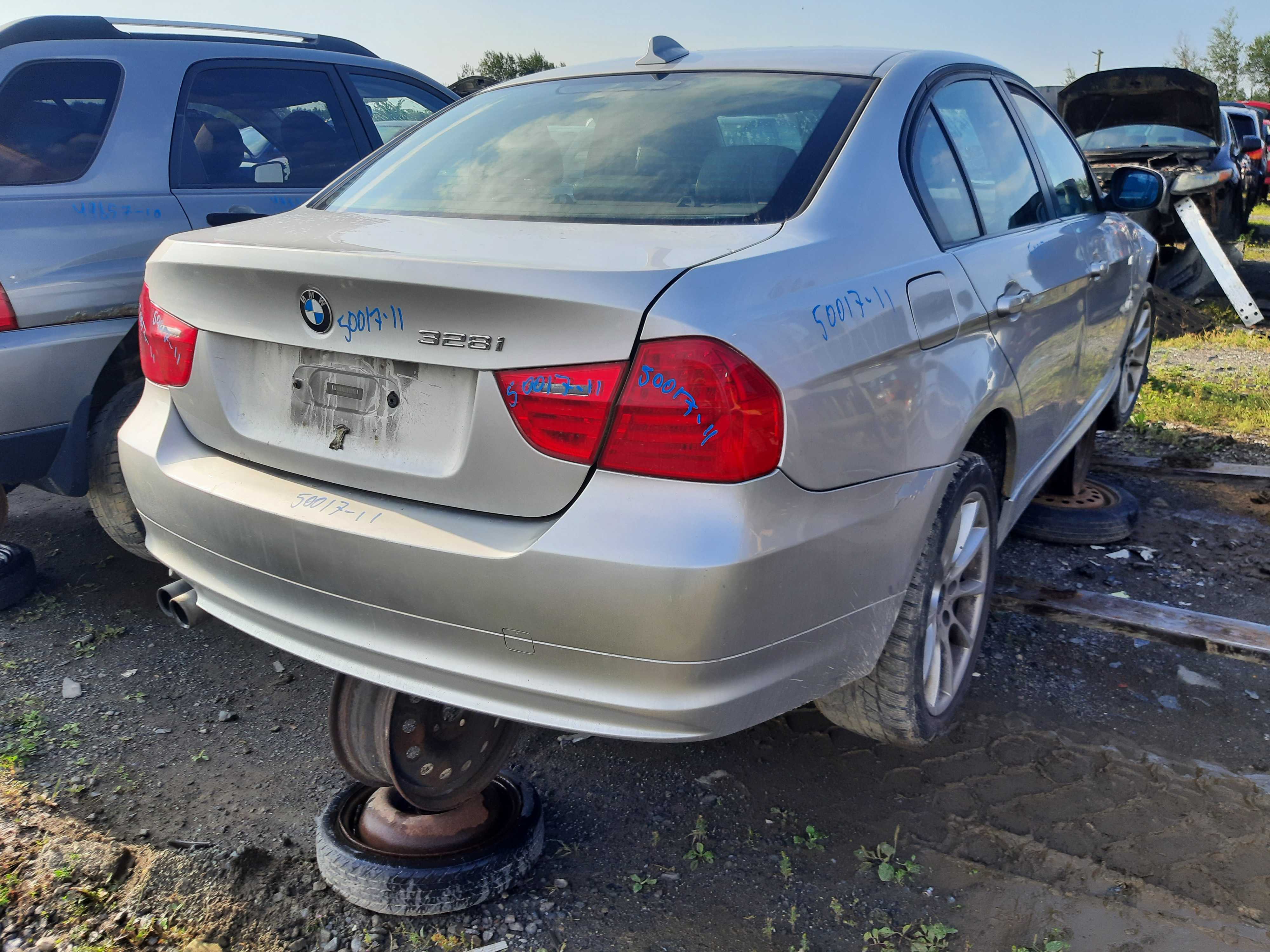 BMW 328 2011