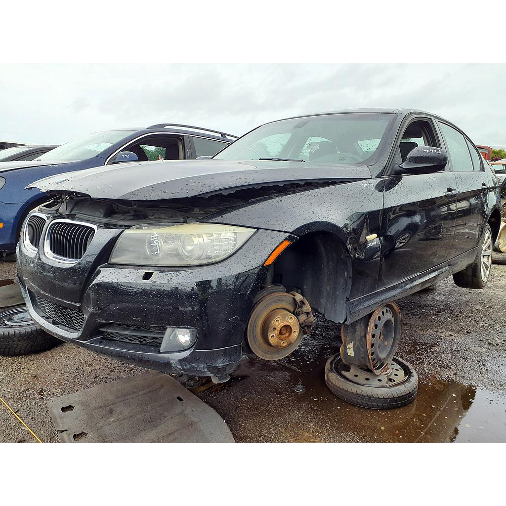 BMW 328 2011