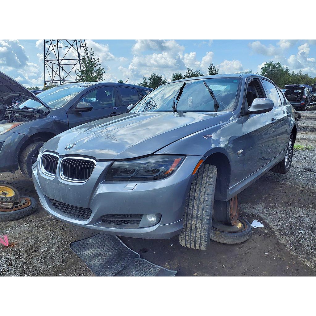 BMW 328 2011