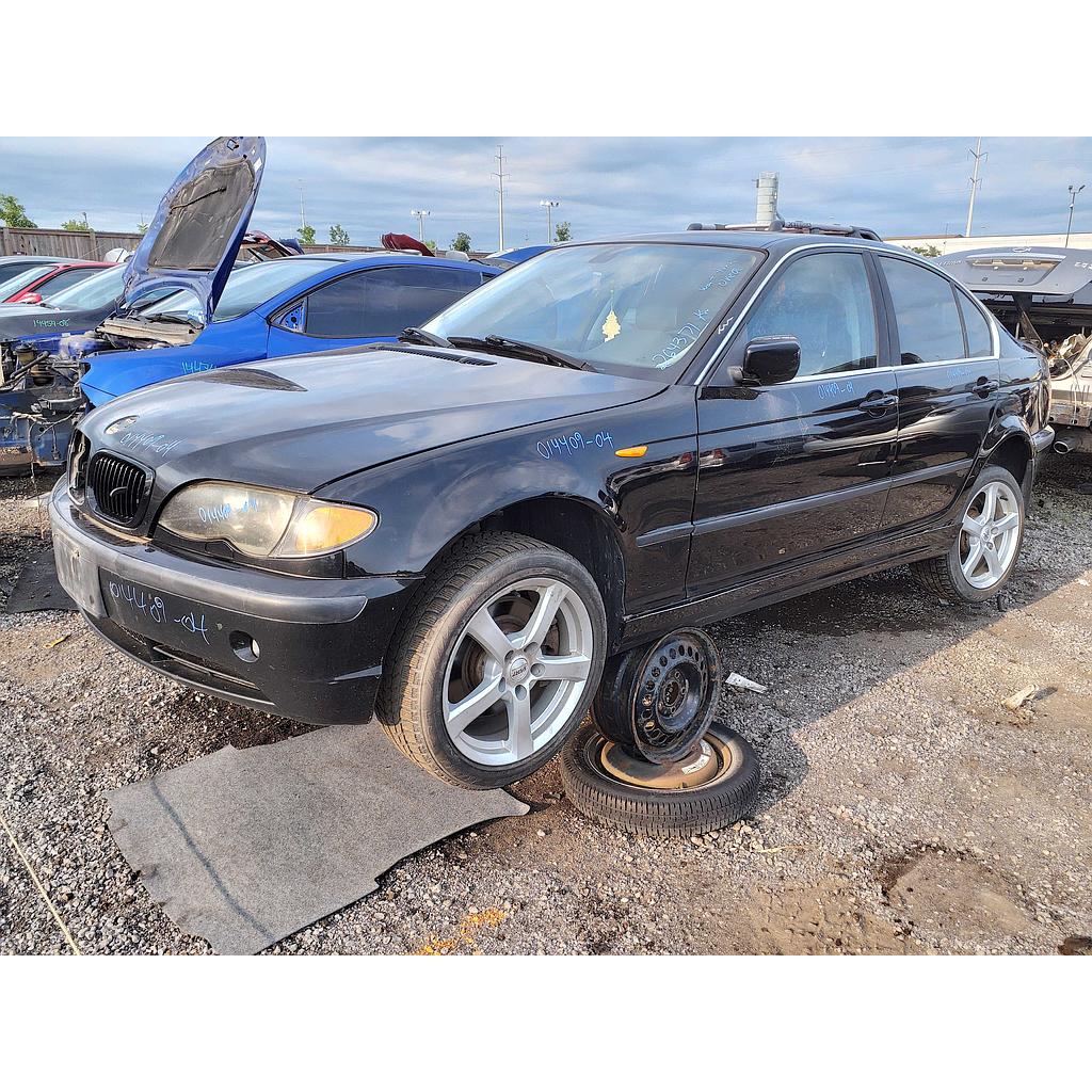 BMW 330 2004