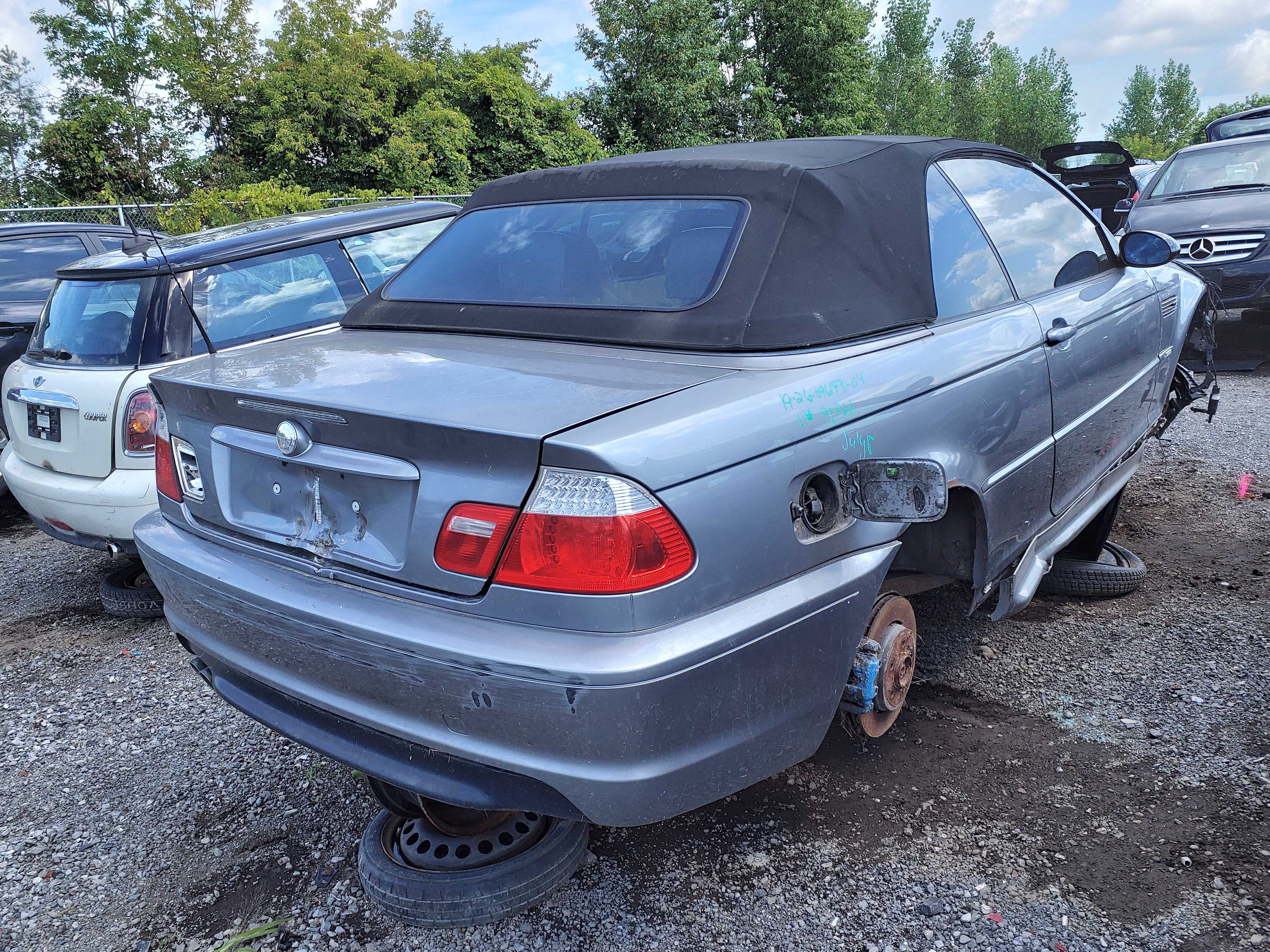 BMW 330 2004