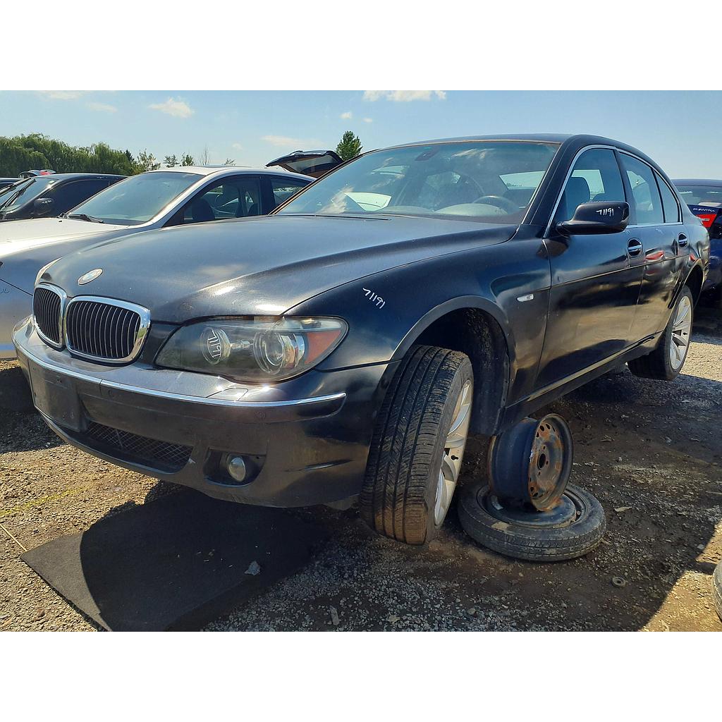 BMW 750 2007