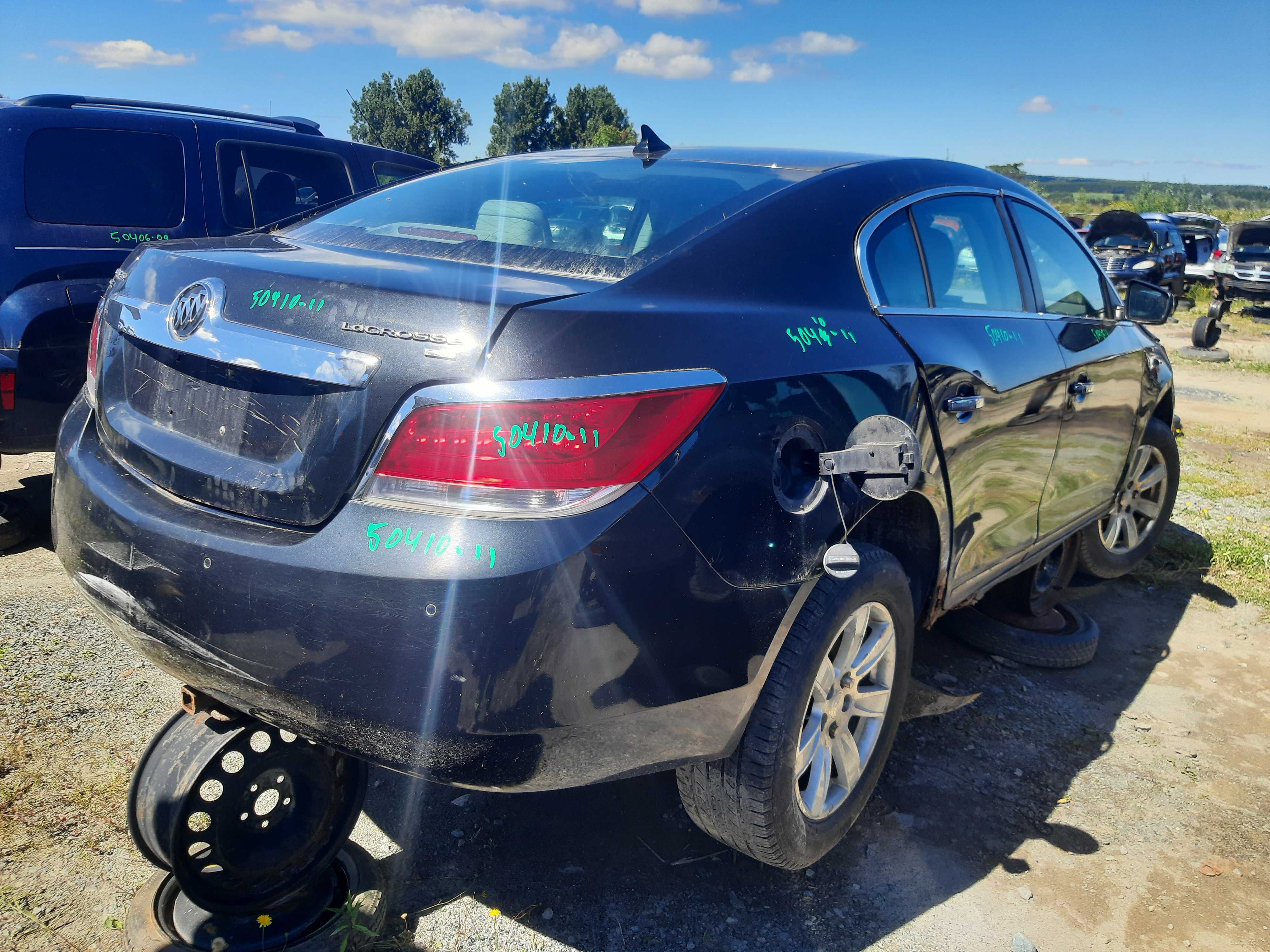 BUICK LACROSSE 2011