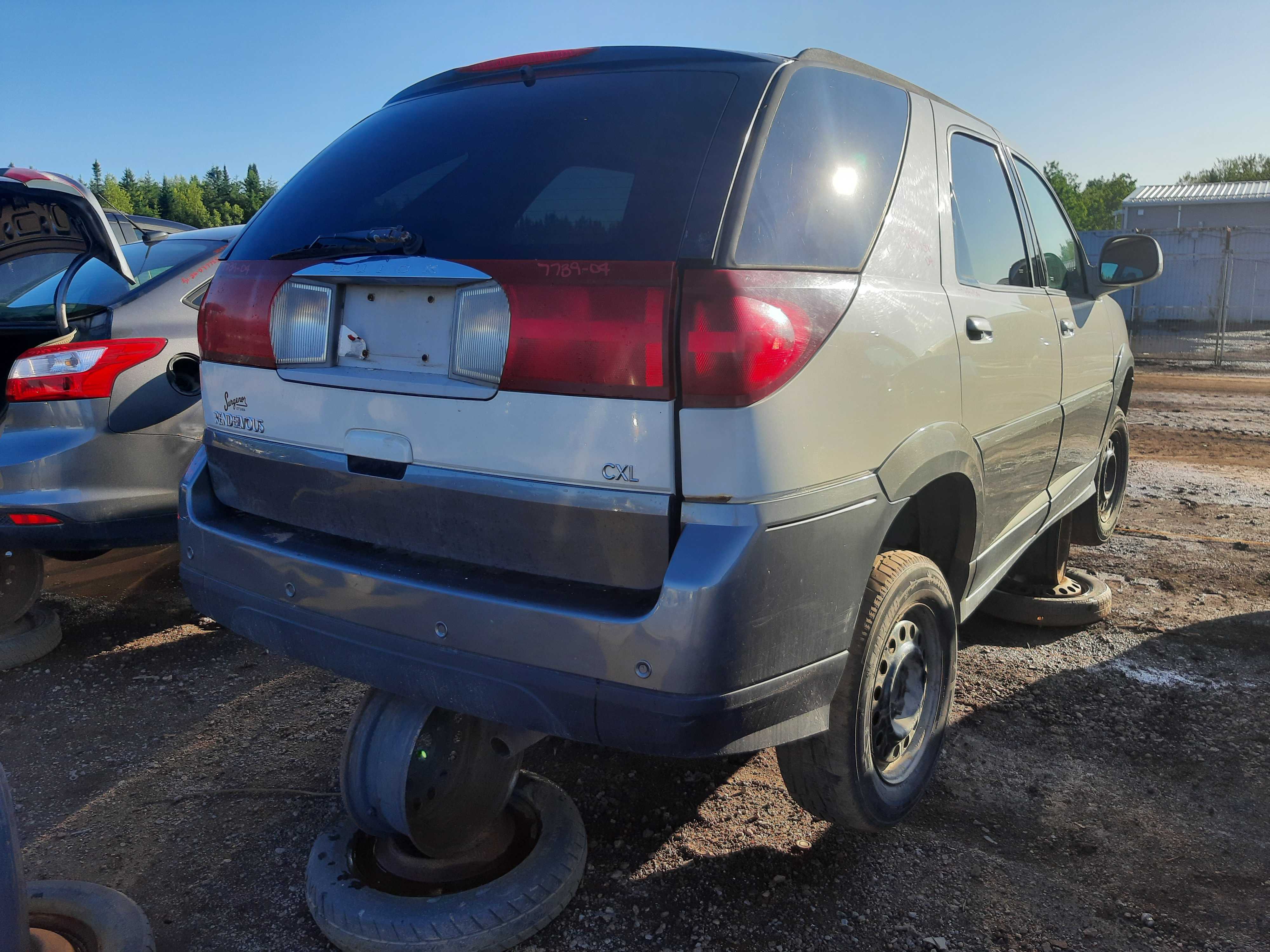 BUICK RENDEZVOUS 2004