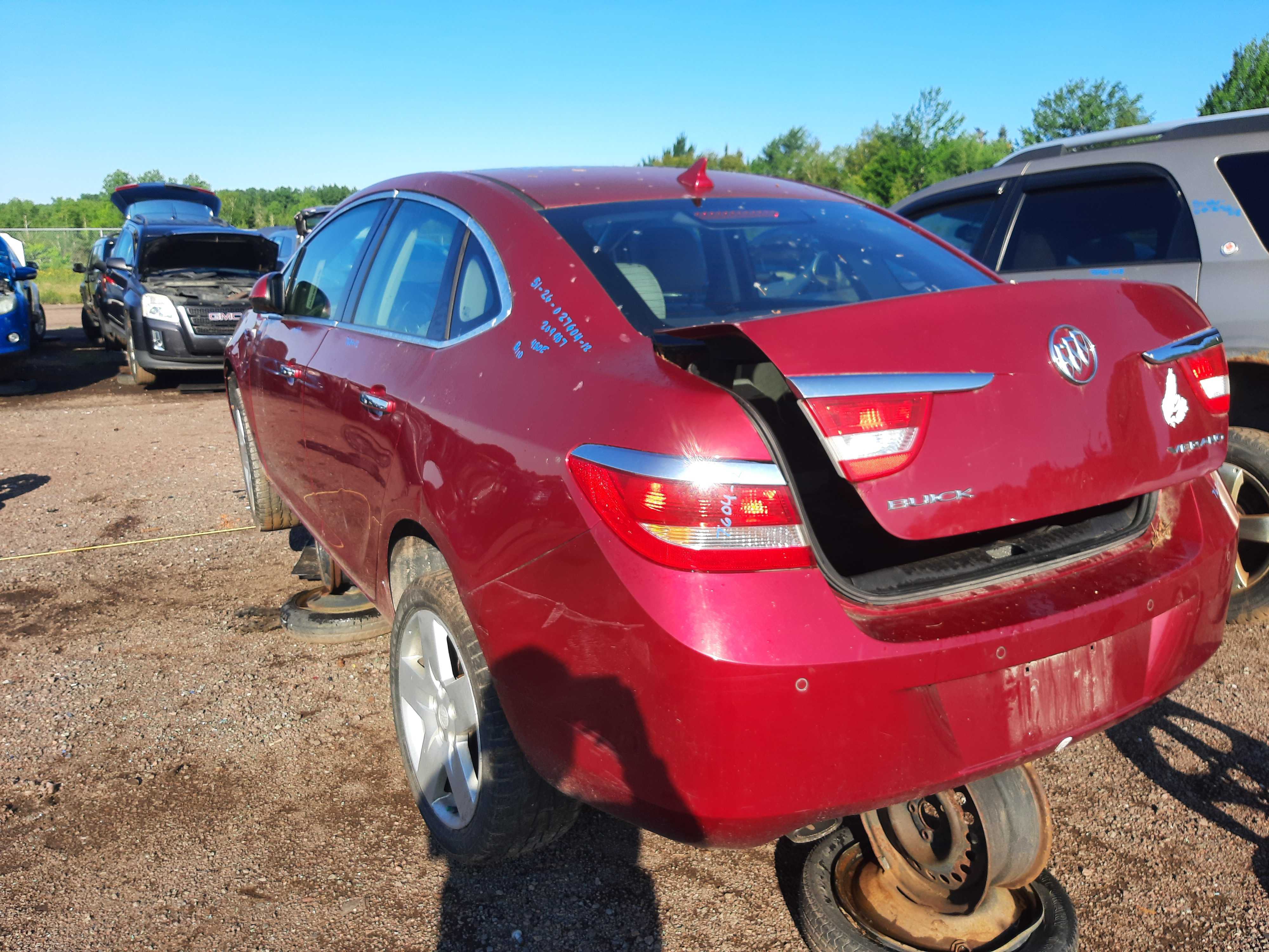 BUICK VERANO 2012