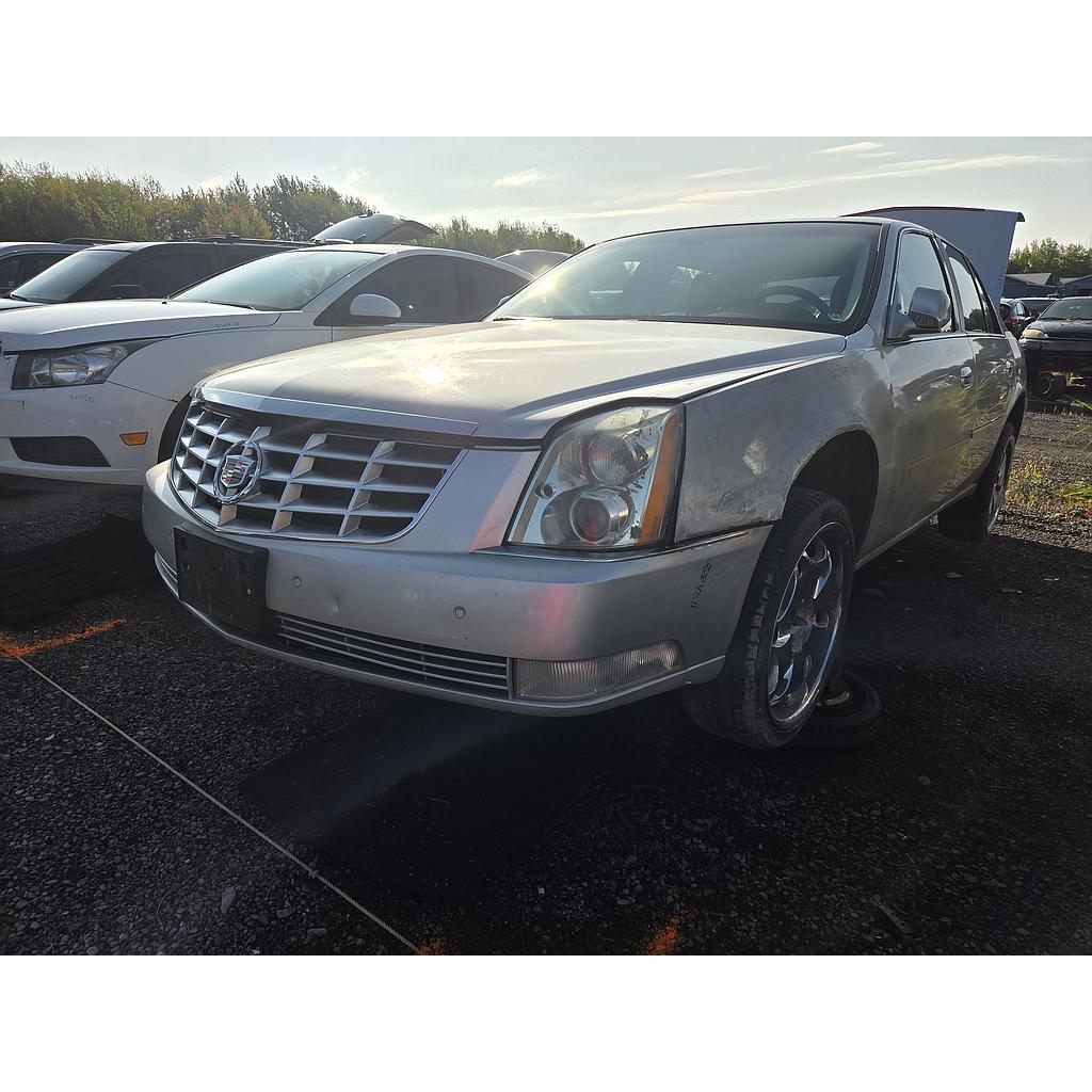 CADILLAC DTS 2011