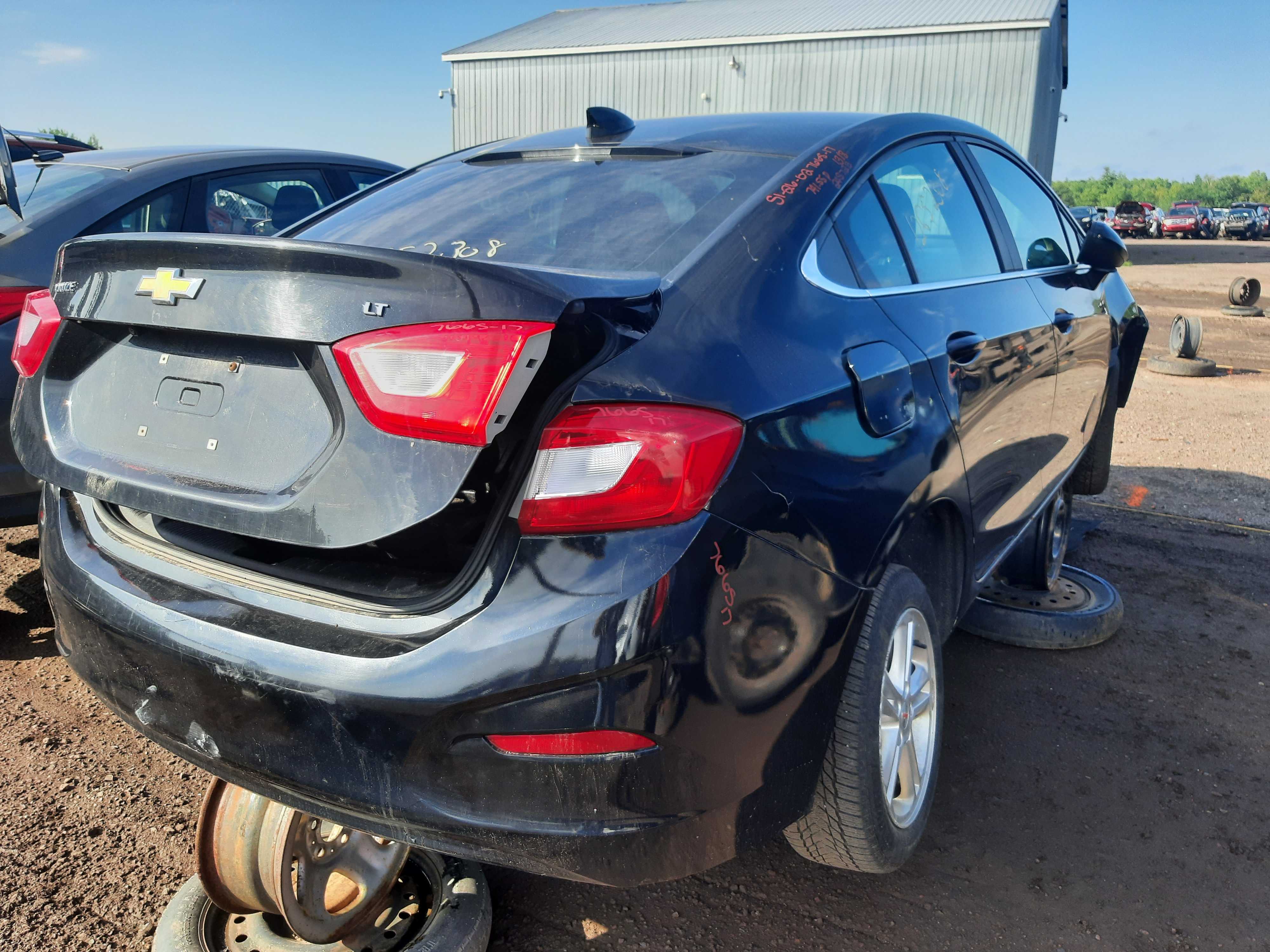 CHEVROLET CRUZE 2017