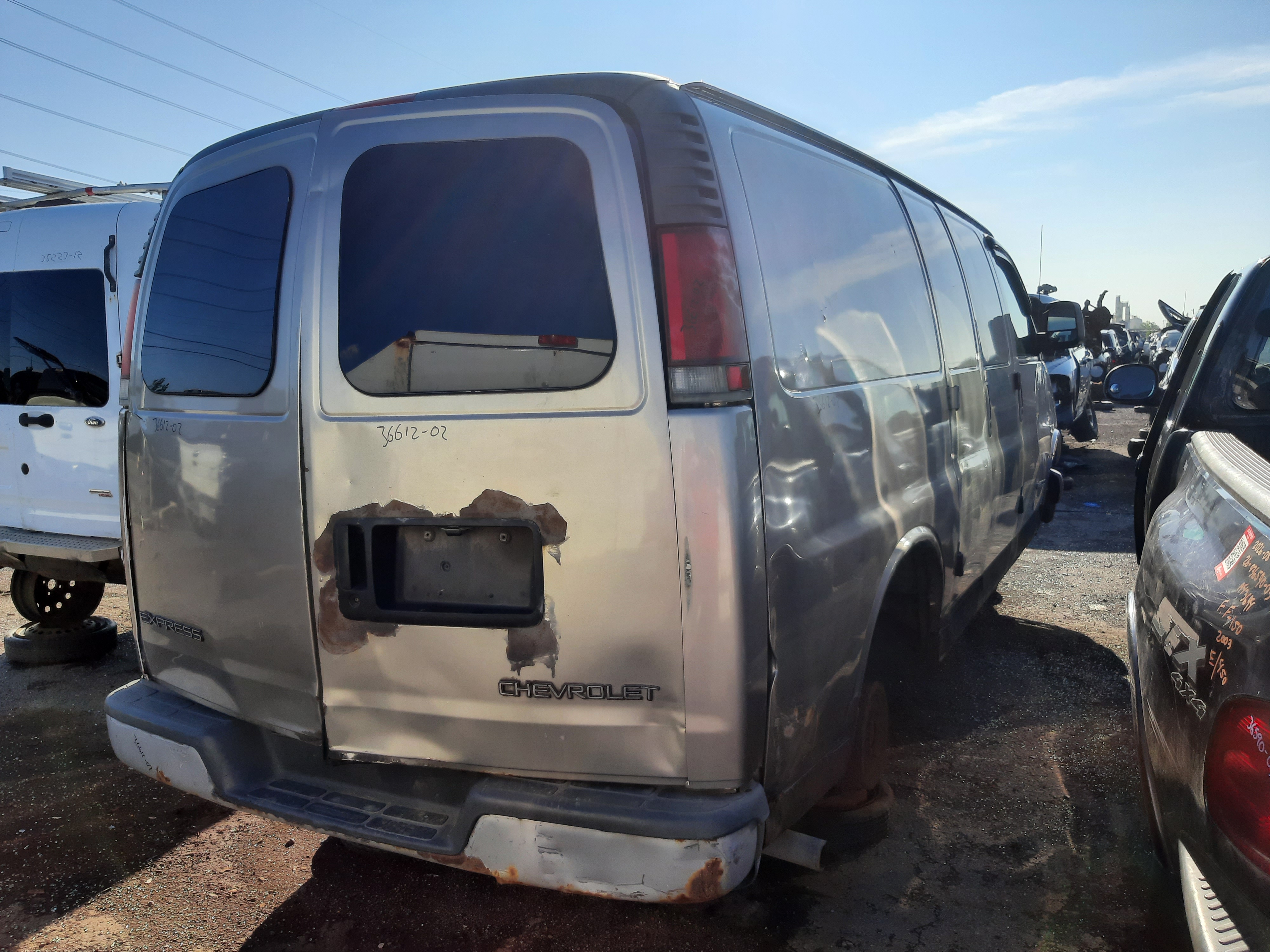 CHEVROLET EXPRESS VAN 2002