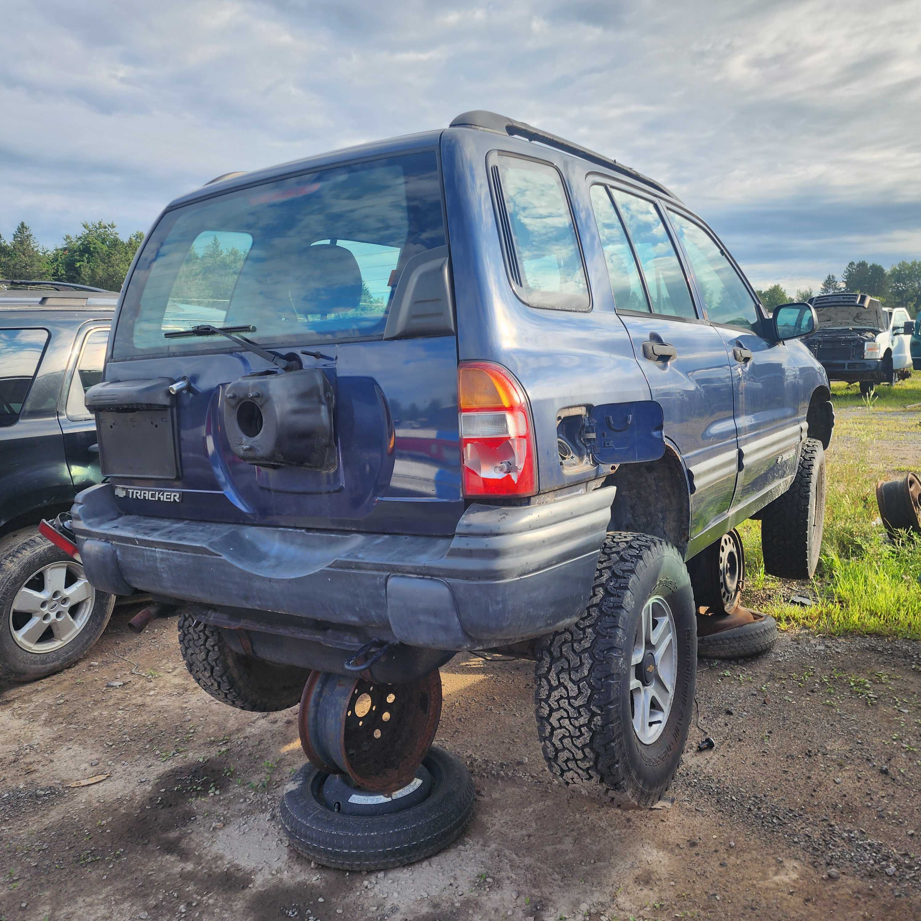 CHEVROLET TRACKER 2001