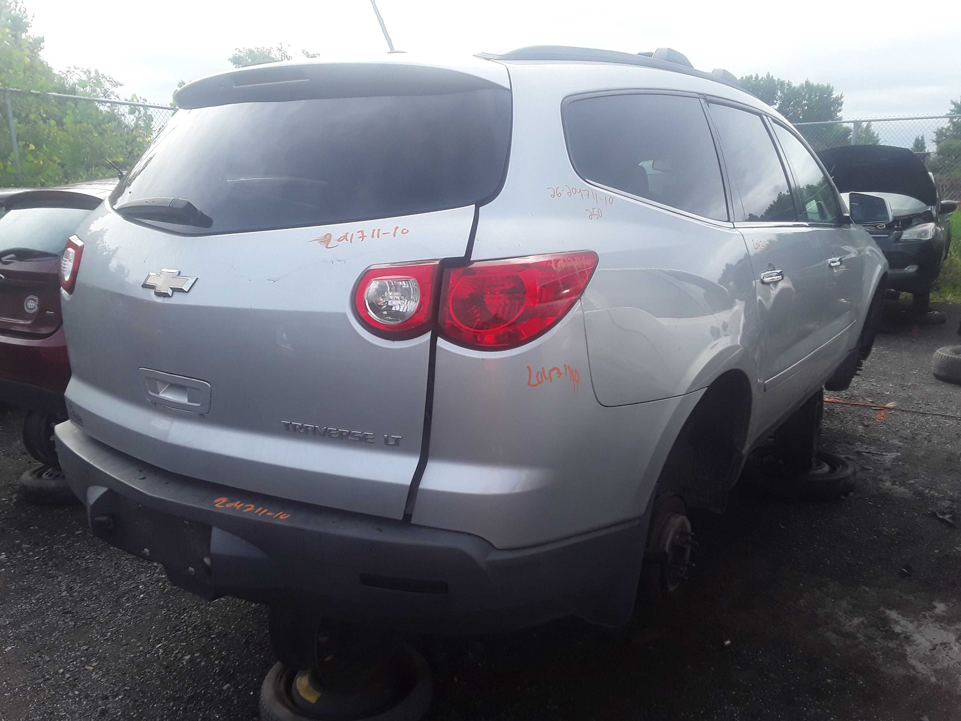 CHEVROLET TRAVERSE 2010
