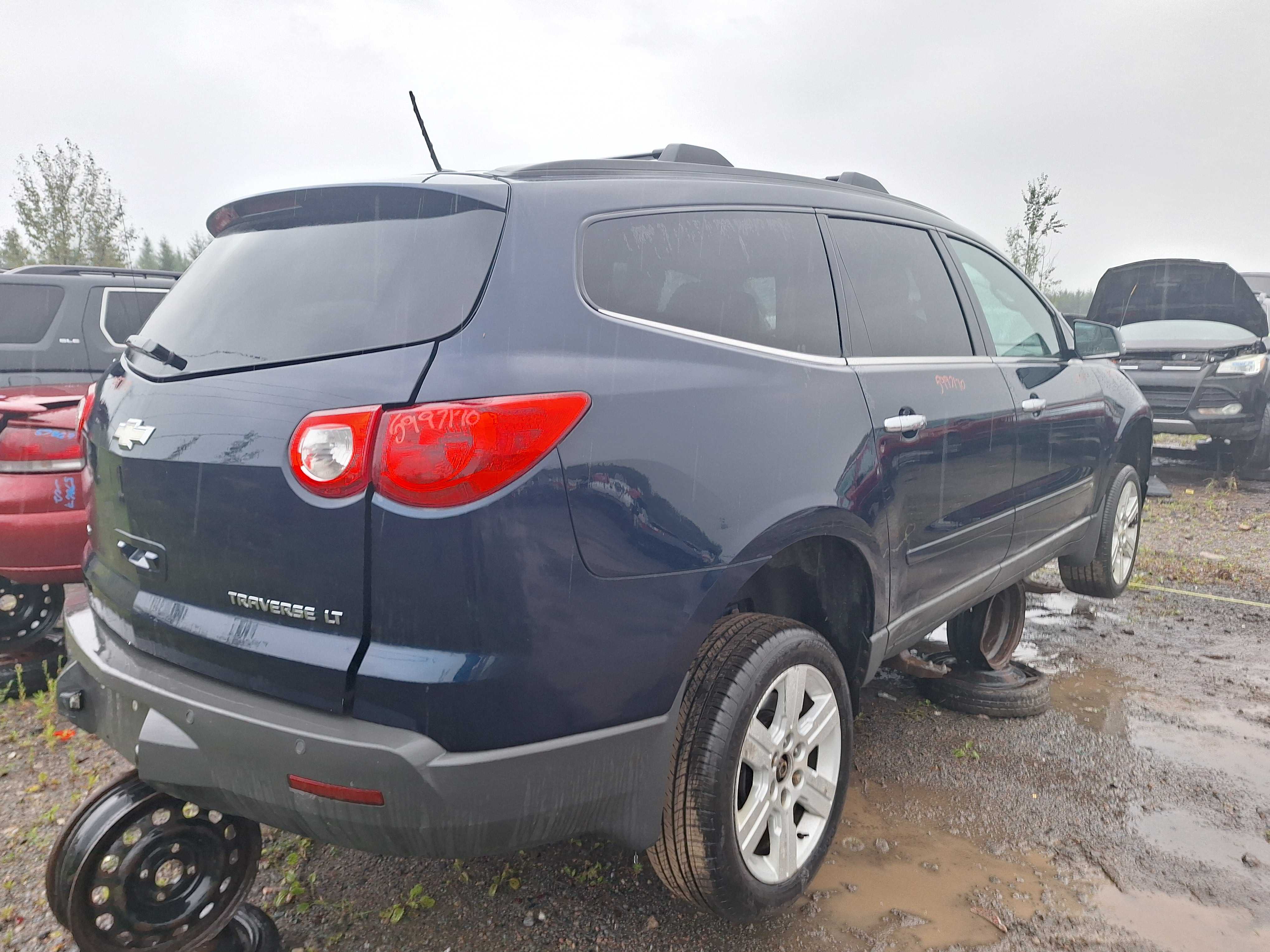 CHEVROLET TRAVERSE 2010