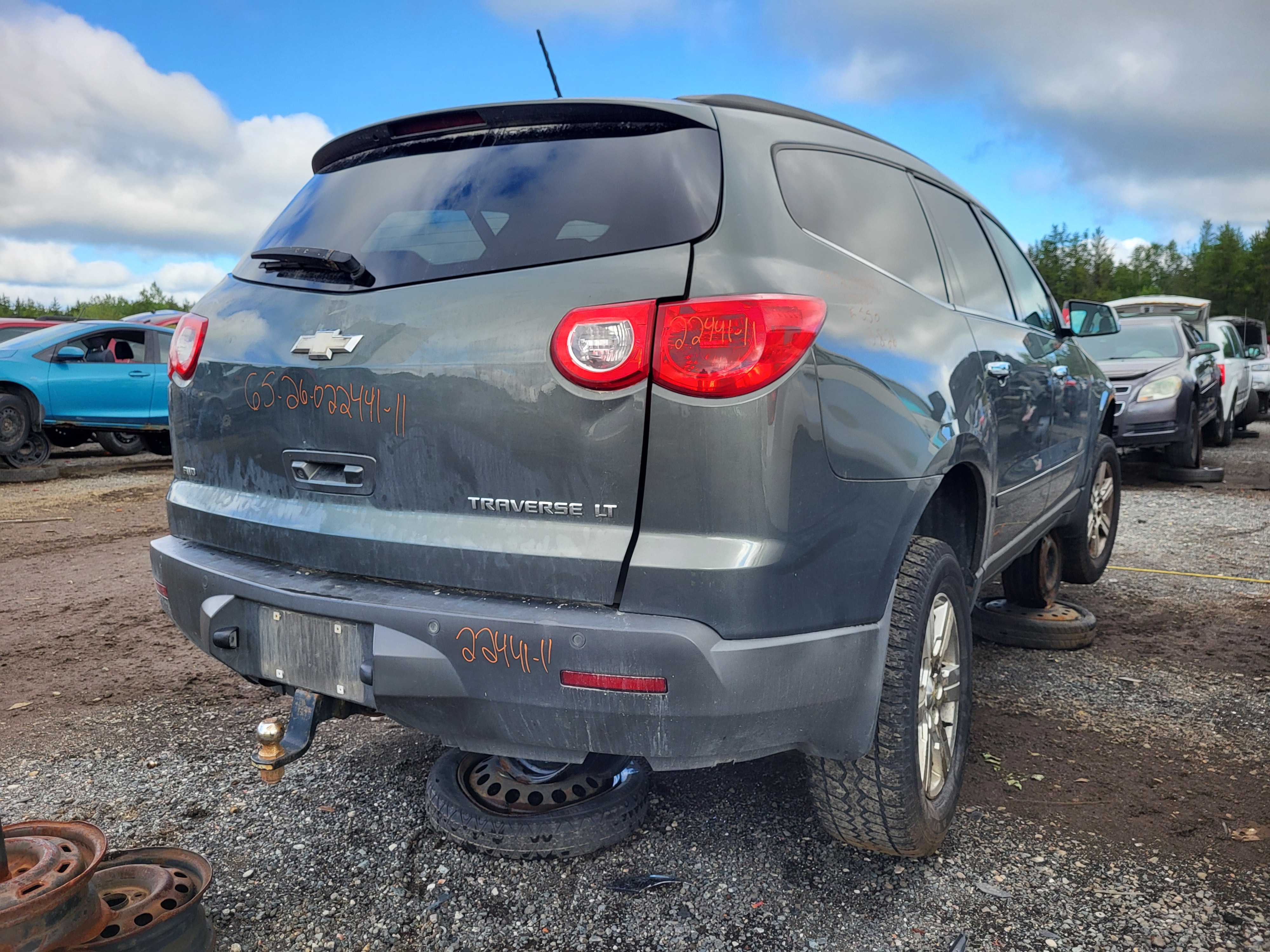CHEVROLET TRAVERSE 2011