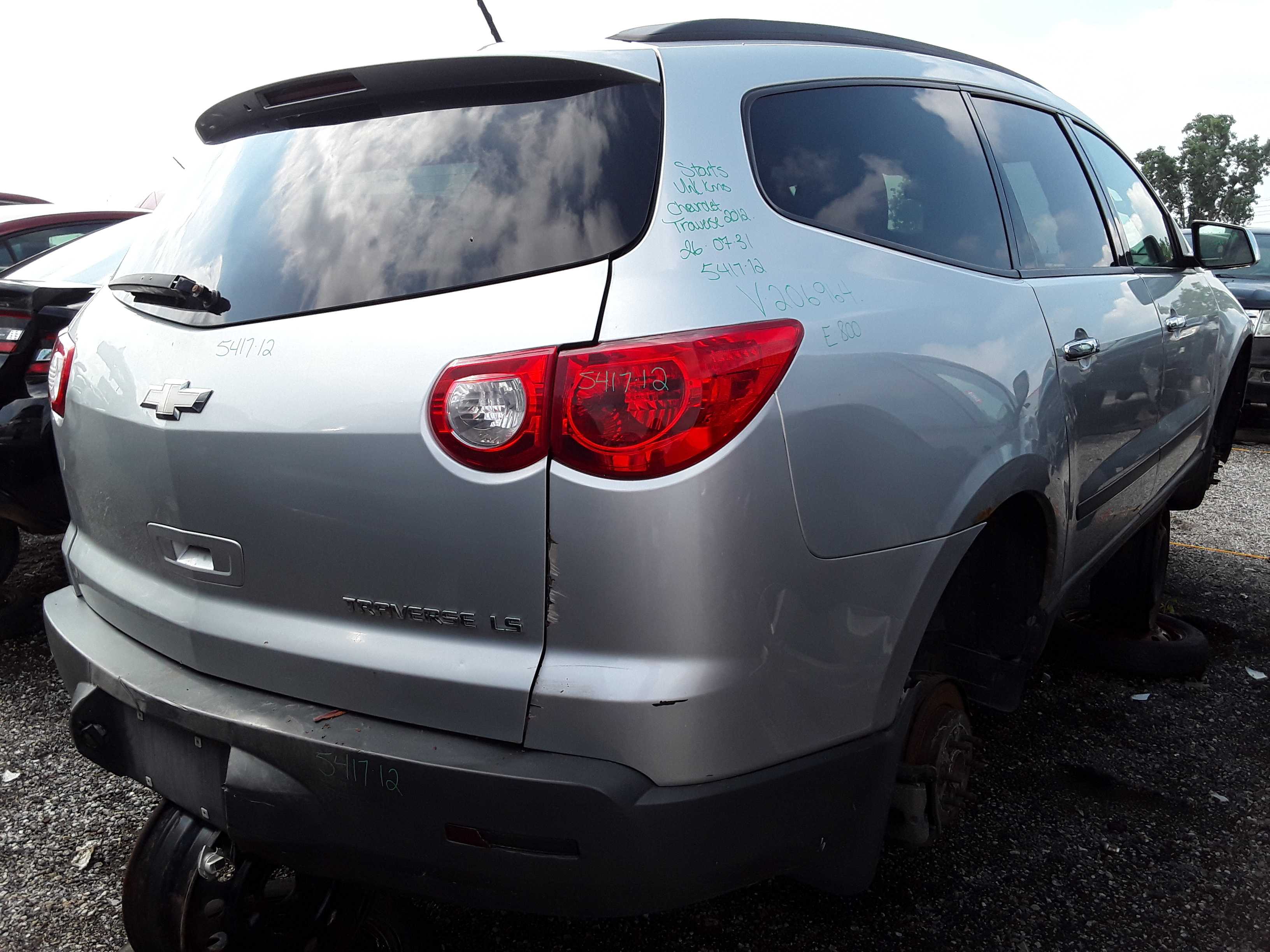CHEVROLET TRAVERSE 2012