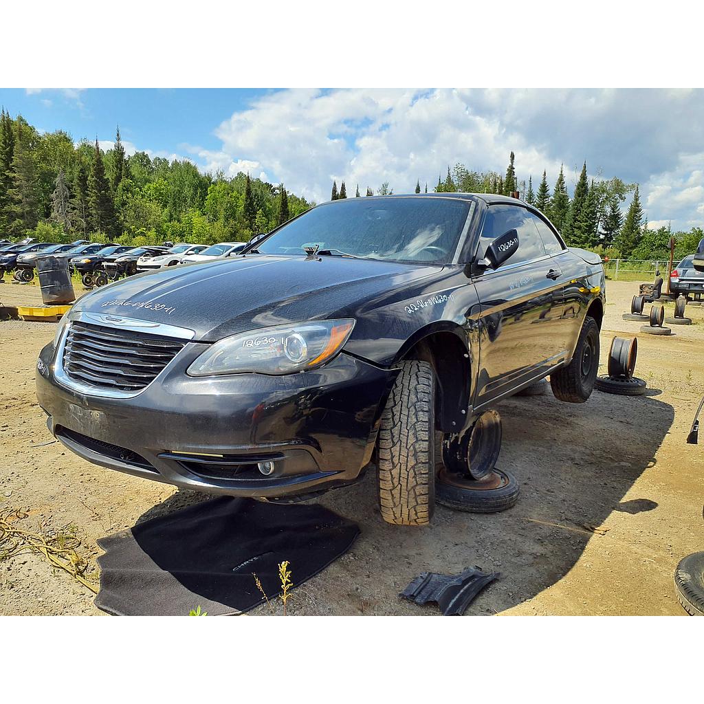 CHRYSLER 200 2011