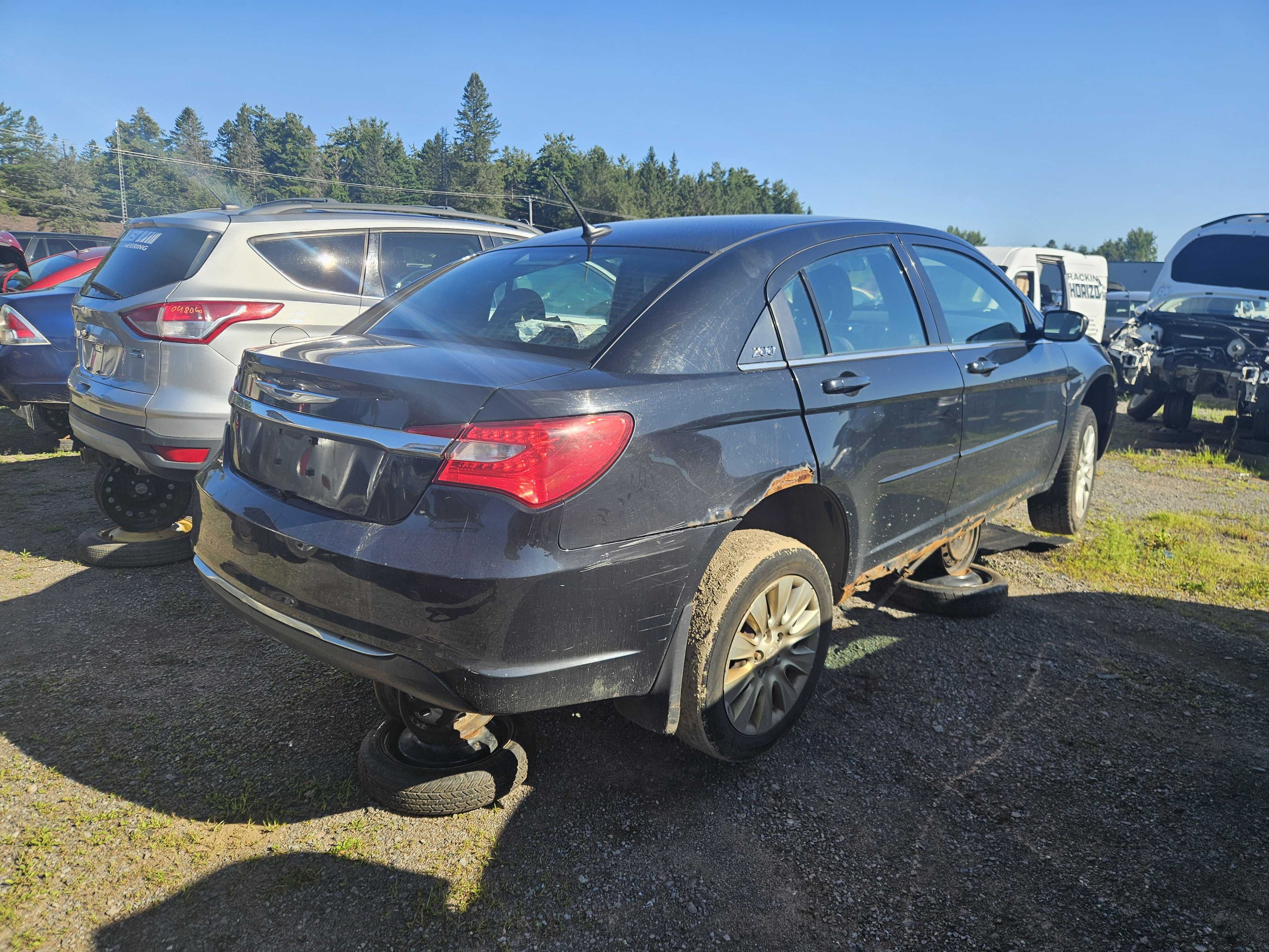 CHRYSLER 200 2013