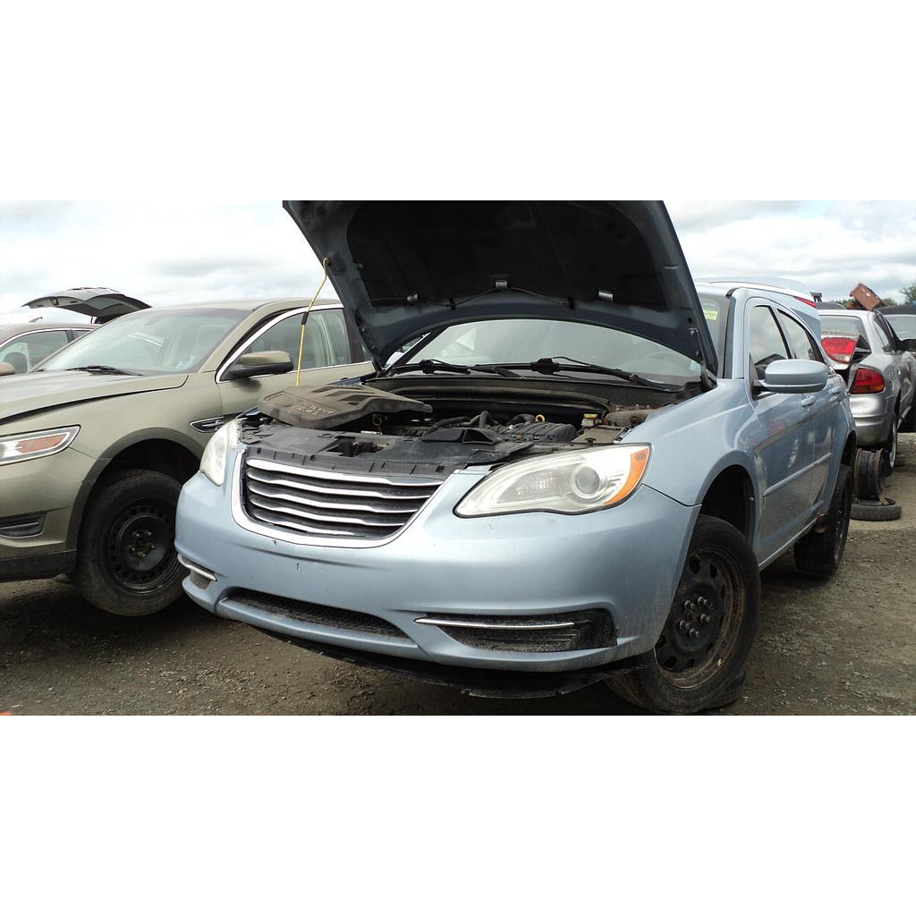 CHRYSLER 200 2013