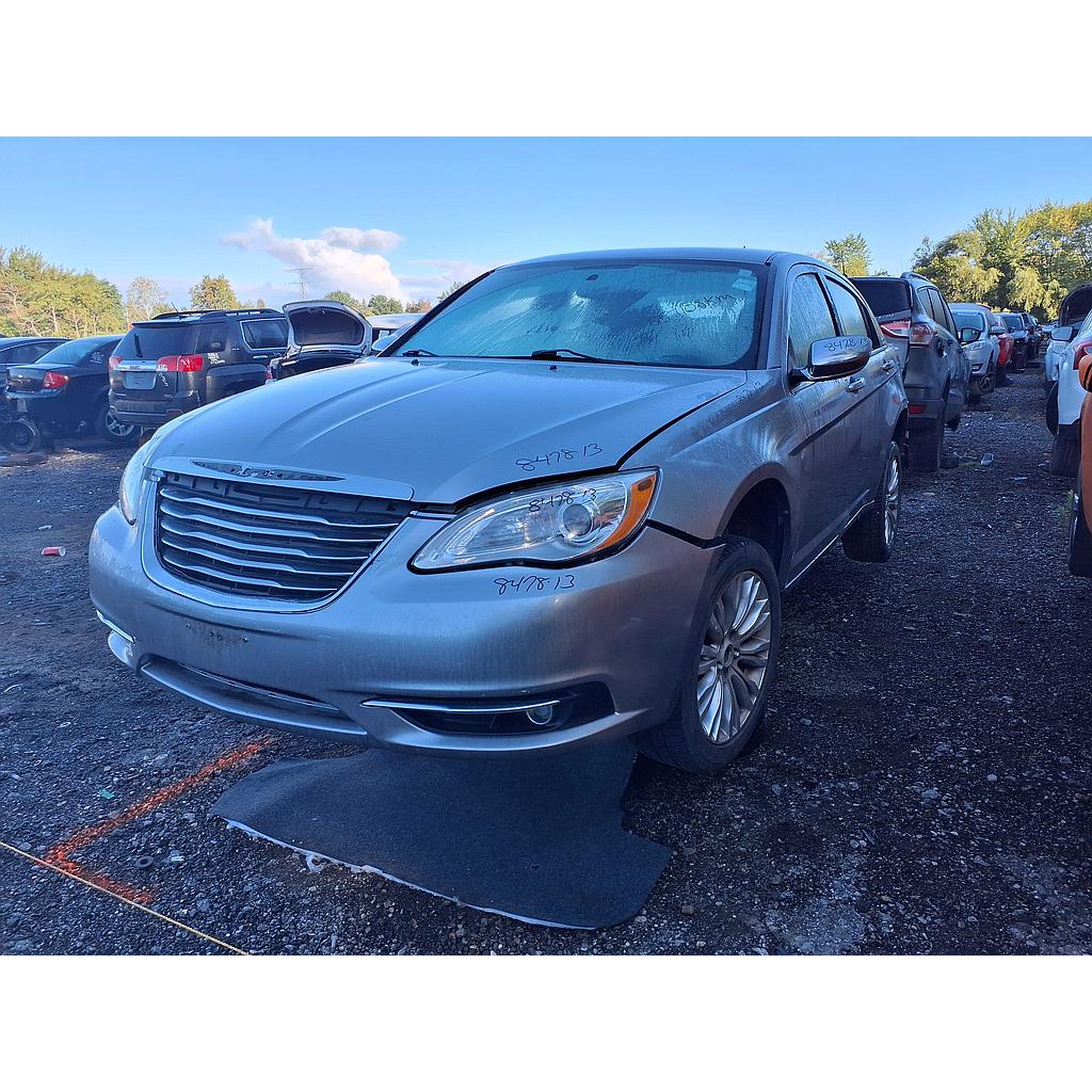 CHRYSLER 200 2013