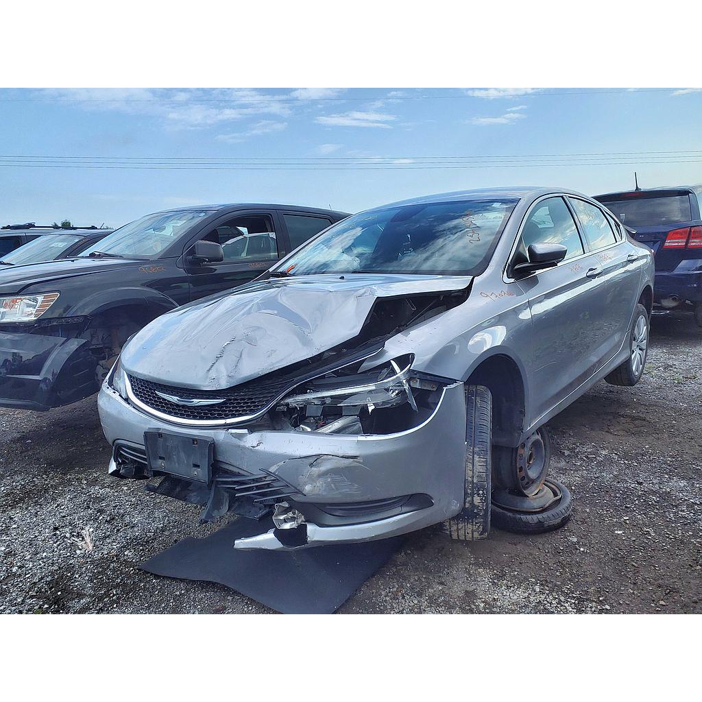 CHRYSLER 200 2015