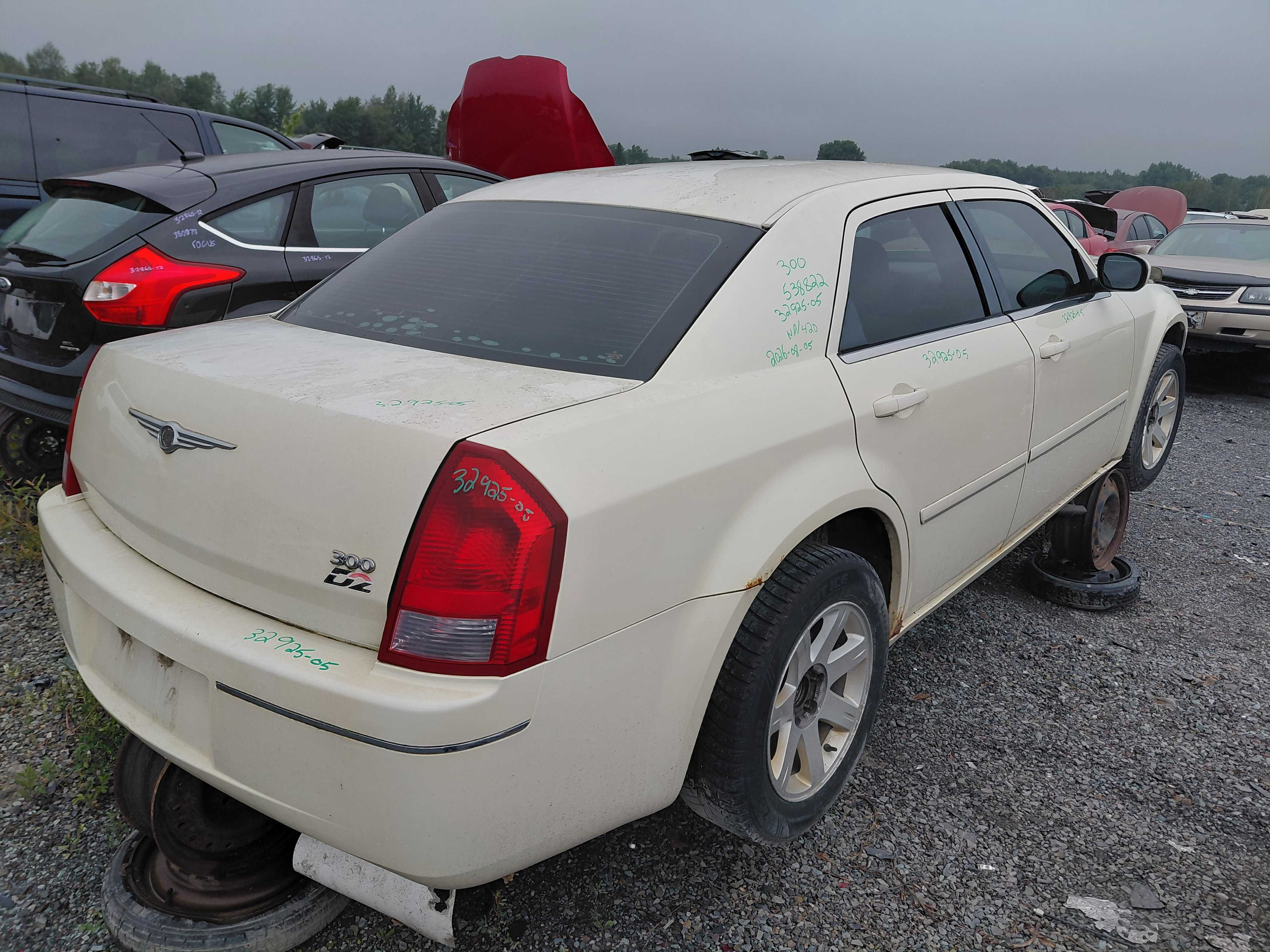 CHRYSLER 300 2005