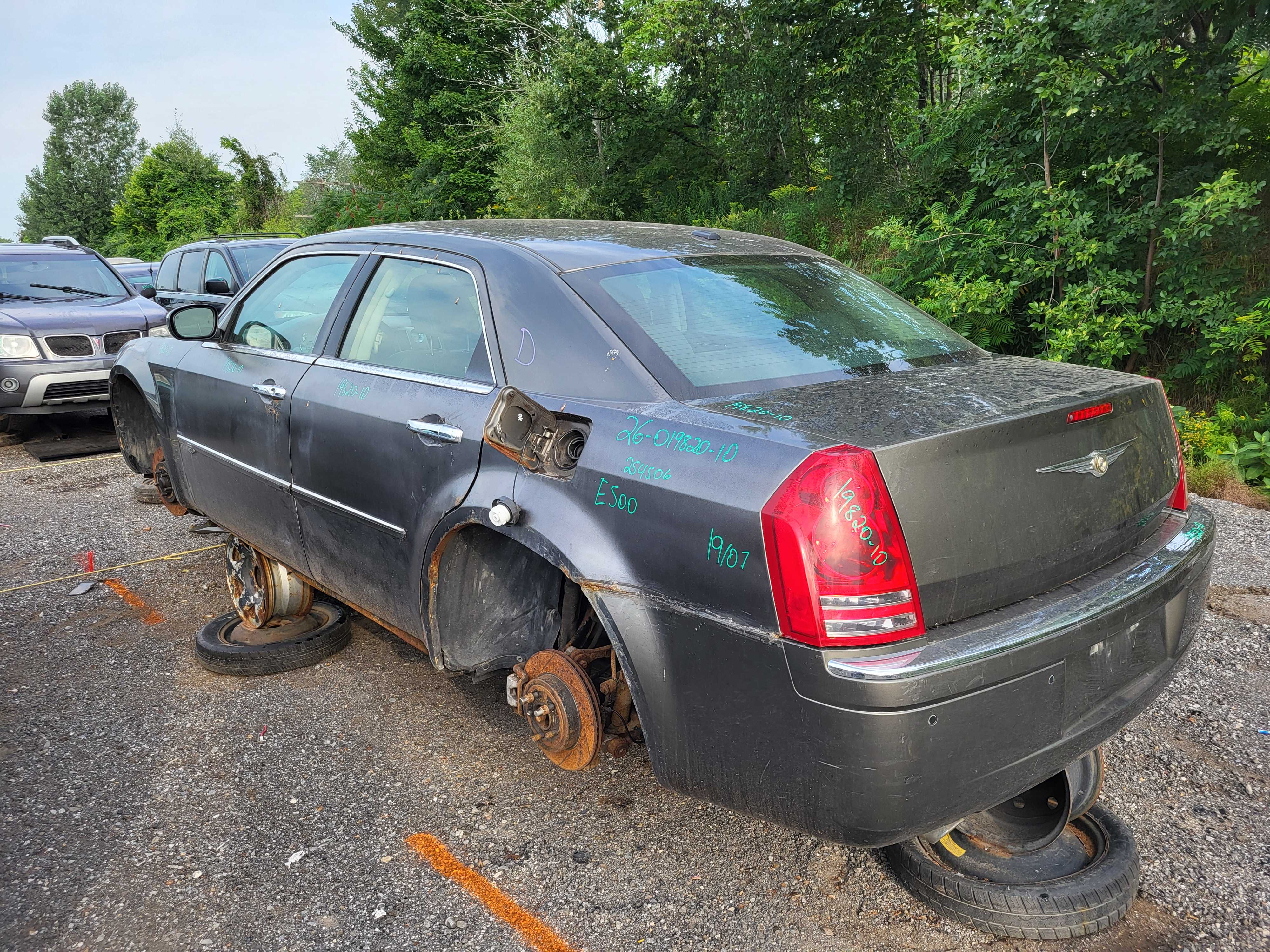 CHRYSLER 300 2010