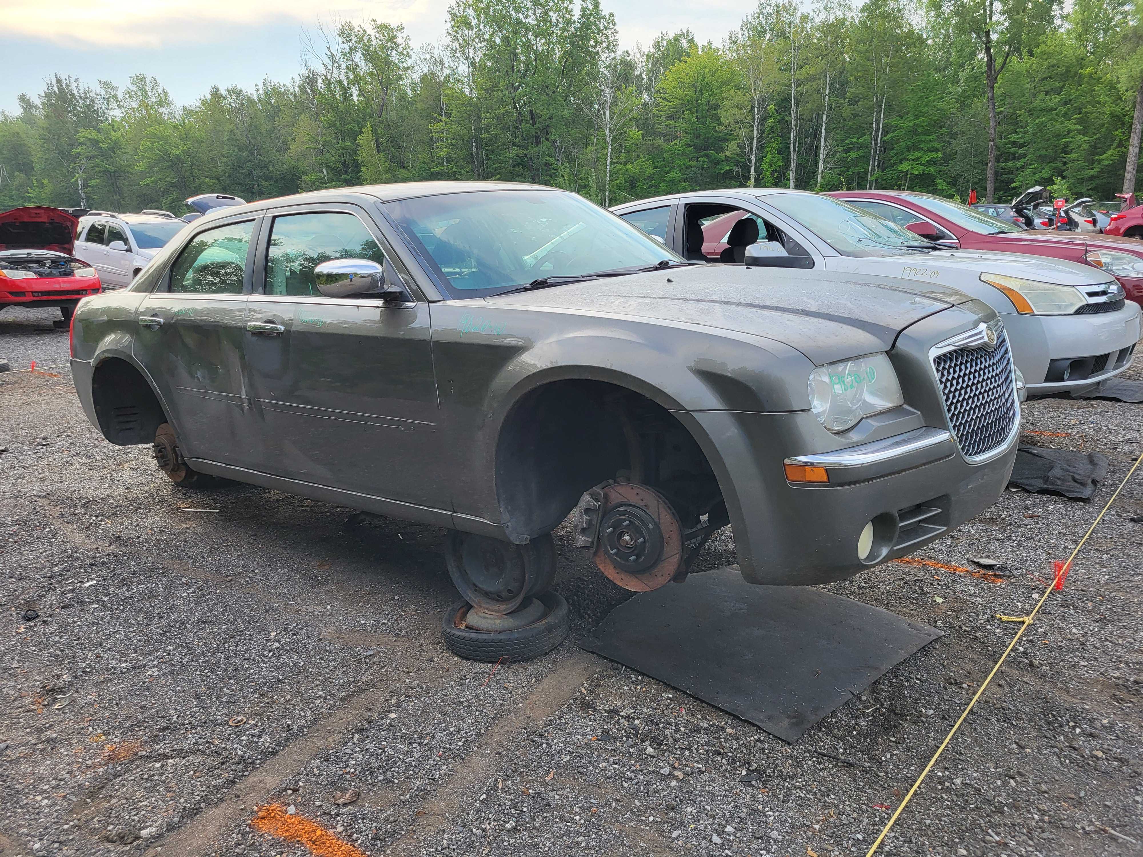 CHRYSLER 300 2010