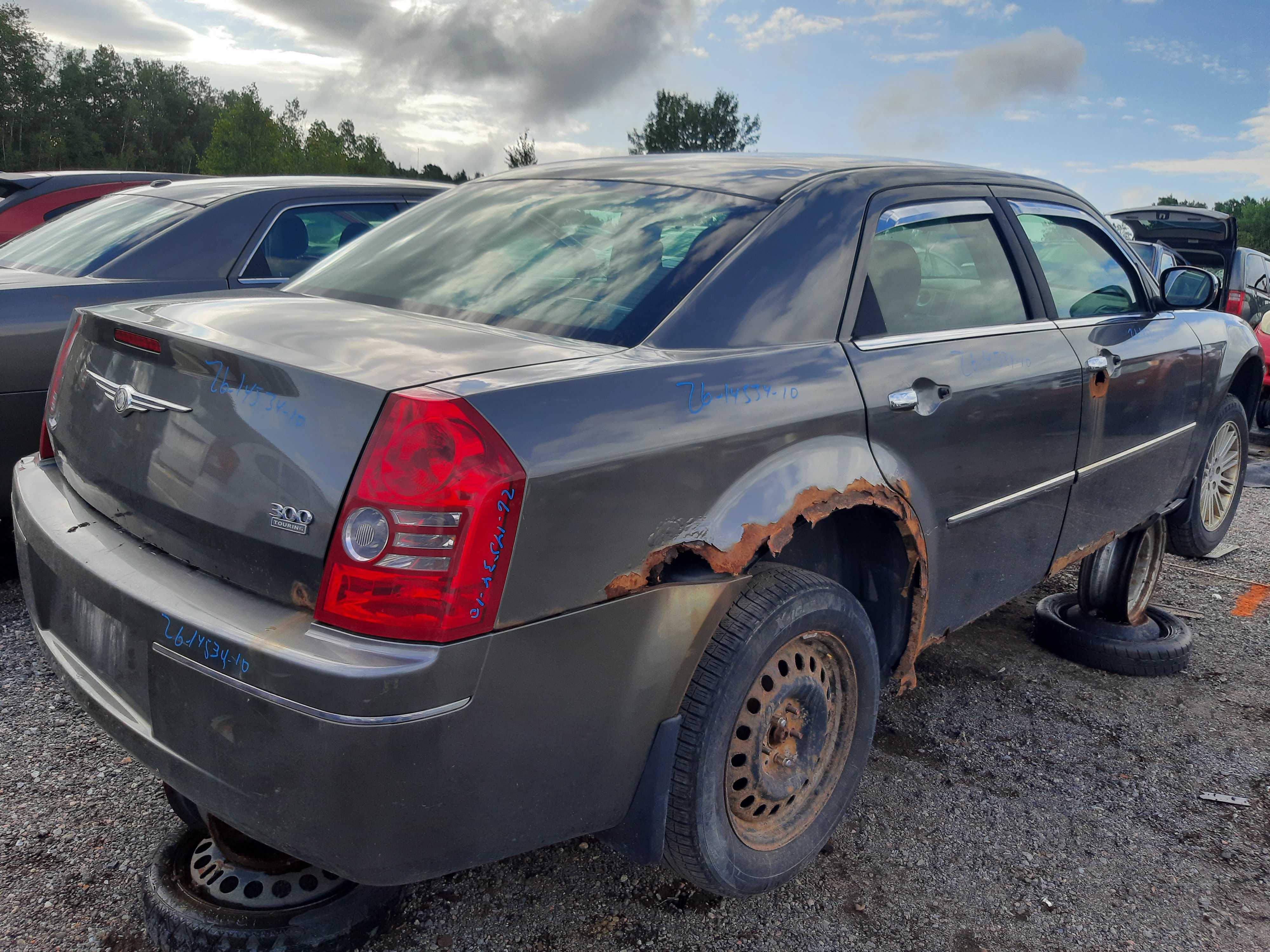CHRYSLER 300 2010