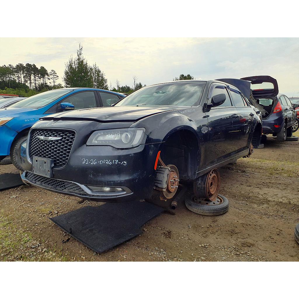 CHRYSLER 300 2015