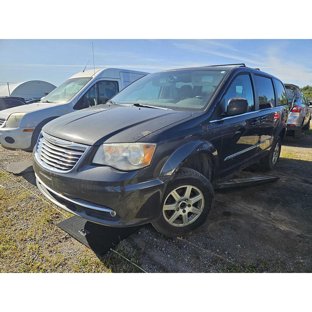 CHRYSLER TOWN &amp; COUNTRY 2011