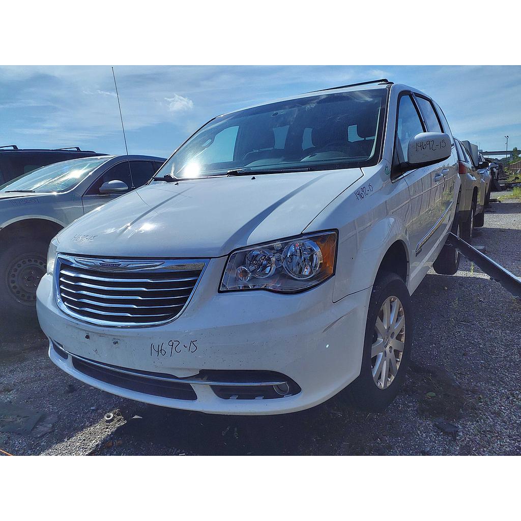 CHRYSLER TOWN &amp; COUNTRY 2015