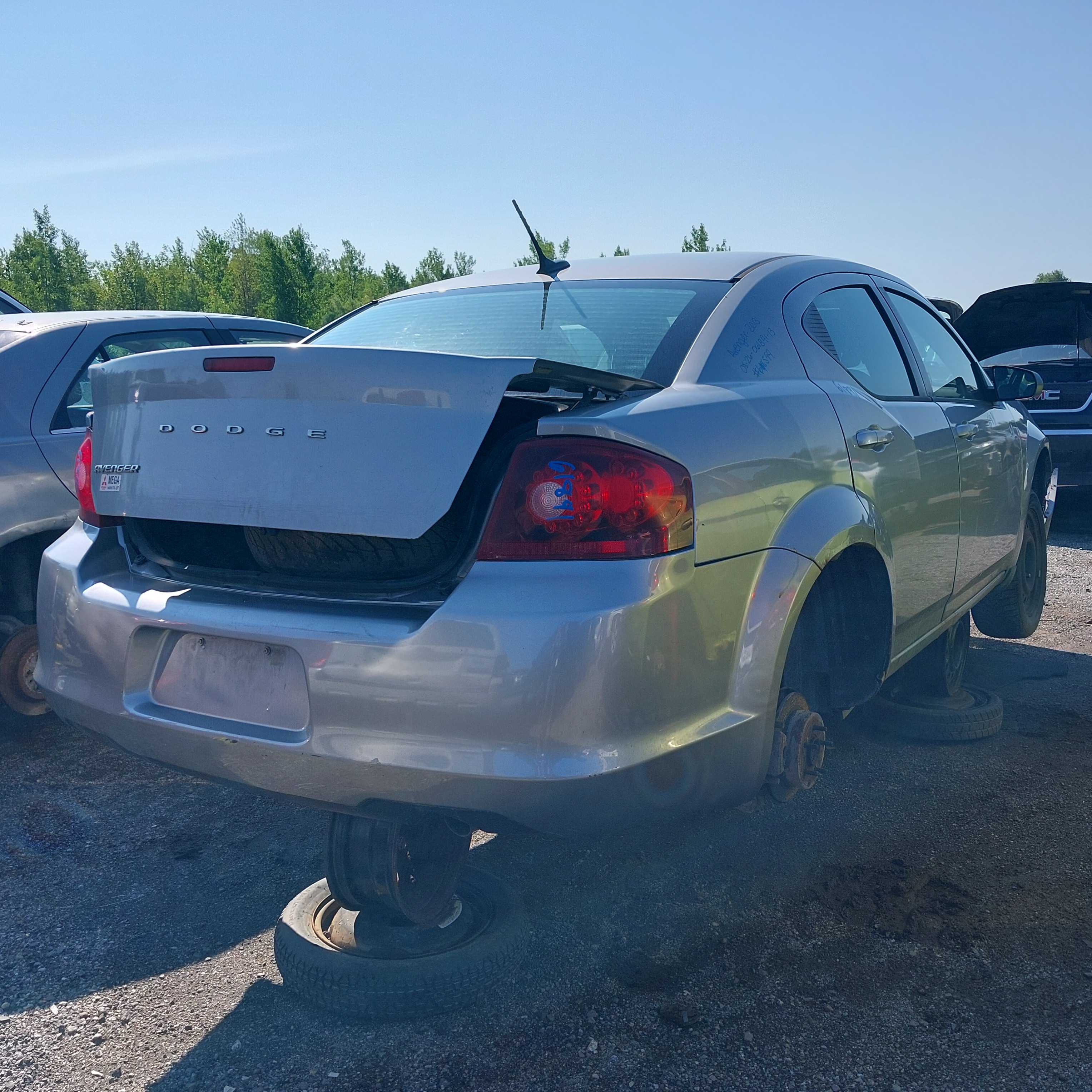 DODGE AVENGER 2013