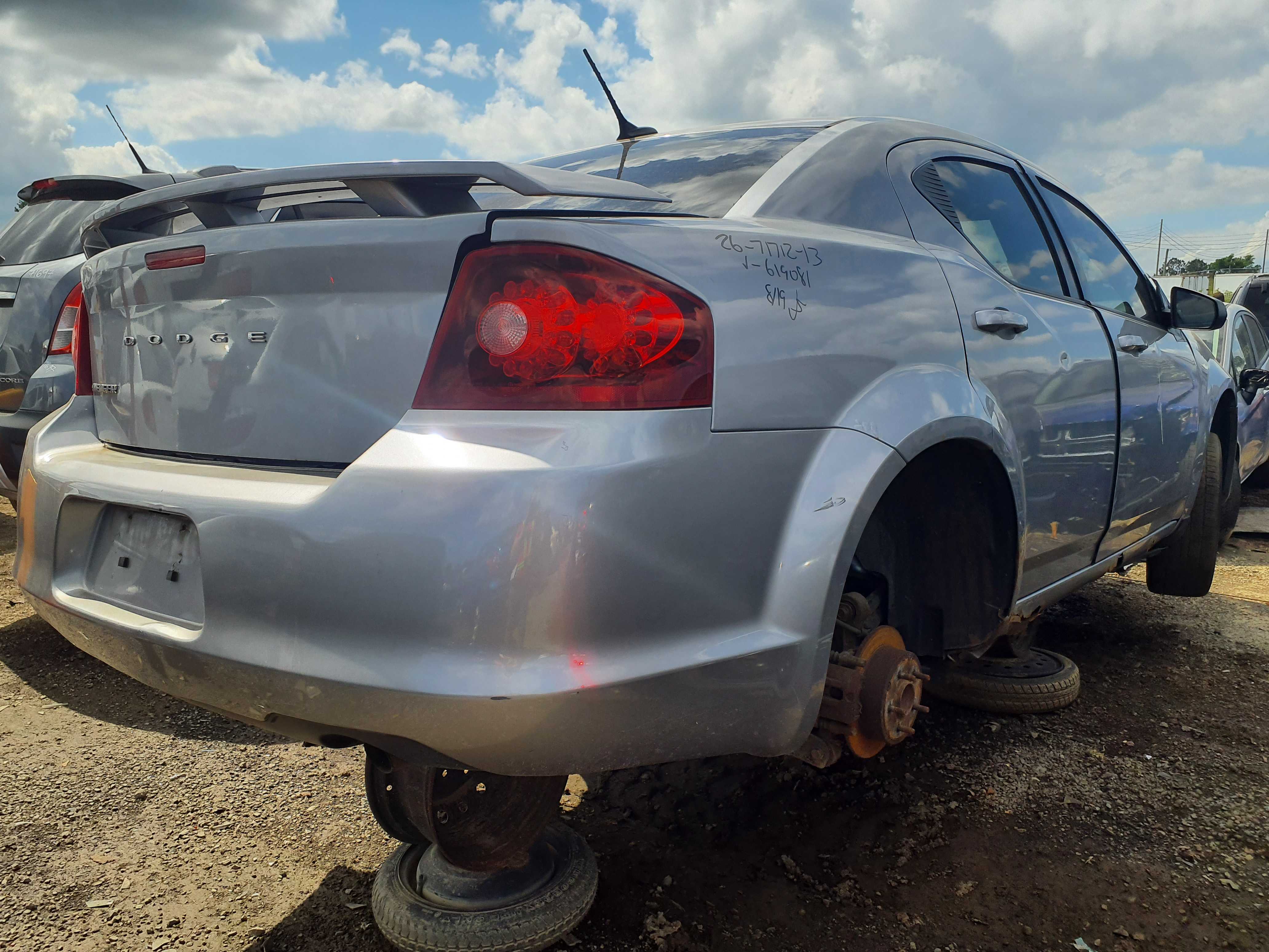 DODGE AVENGER 2013