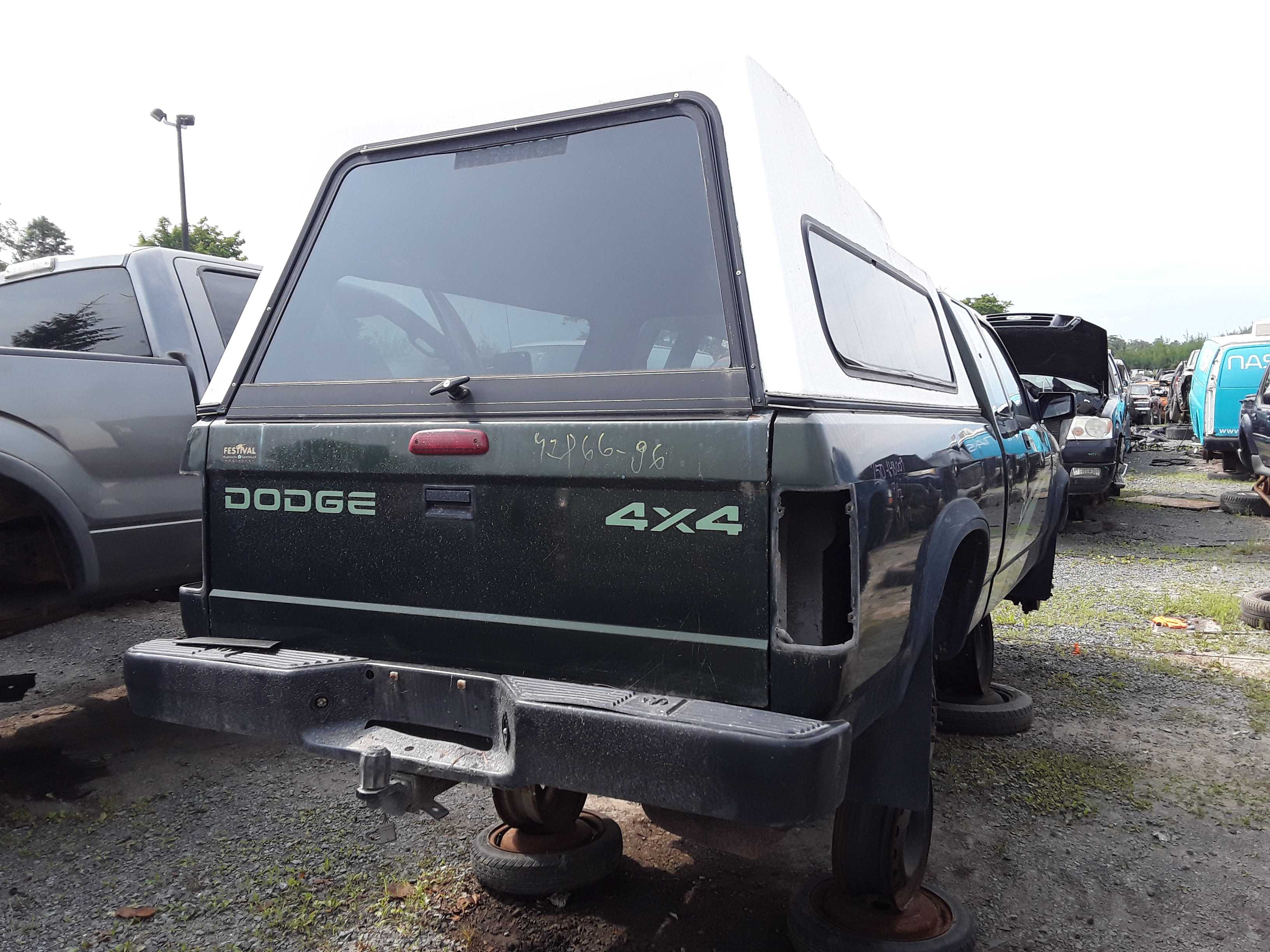 DODGE DAKOTA 1996