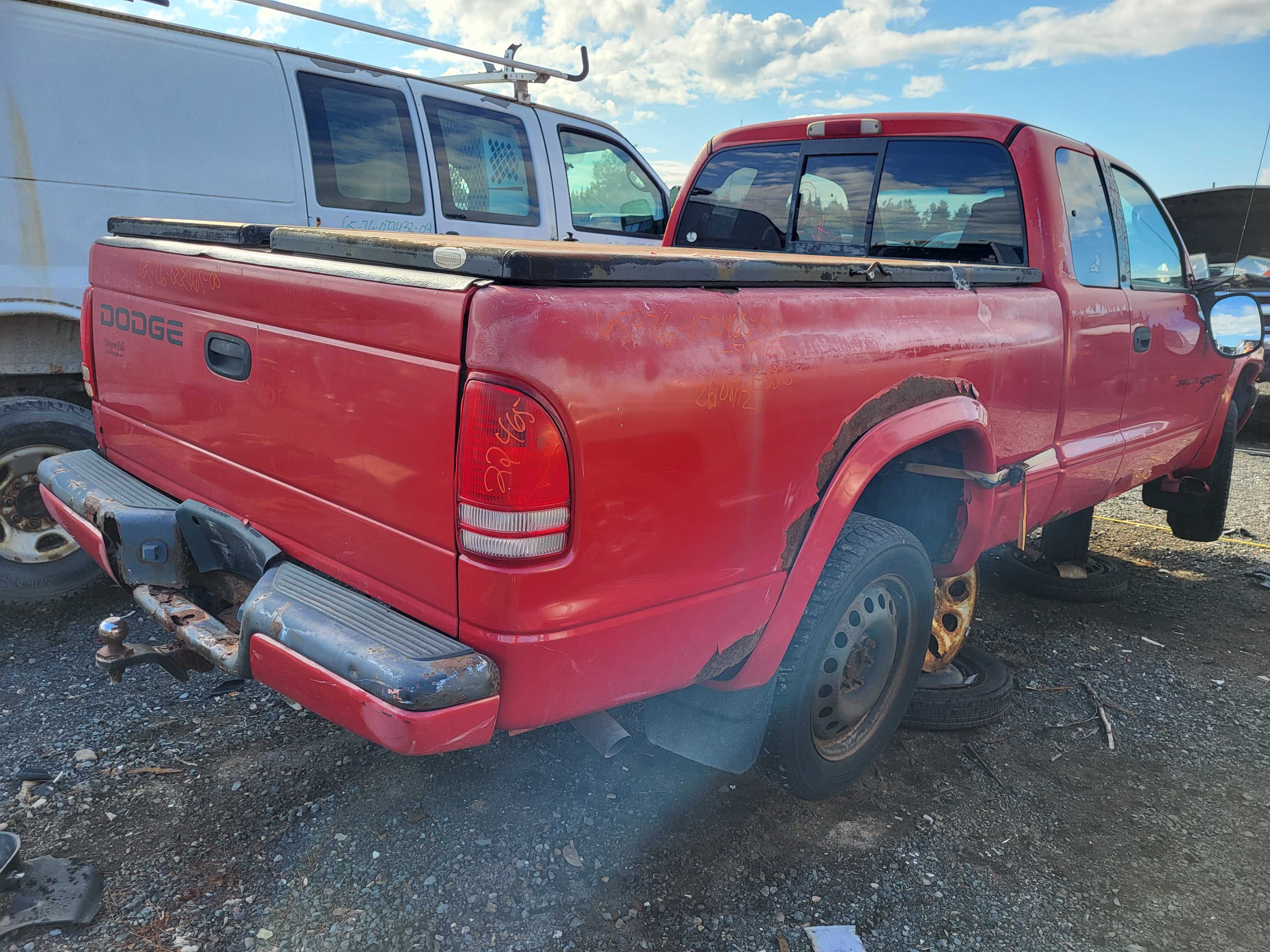 DODGE DAKOTA 2000