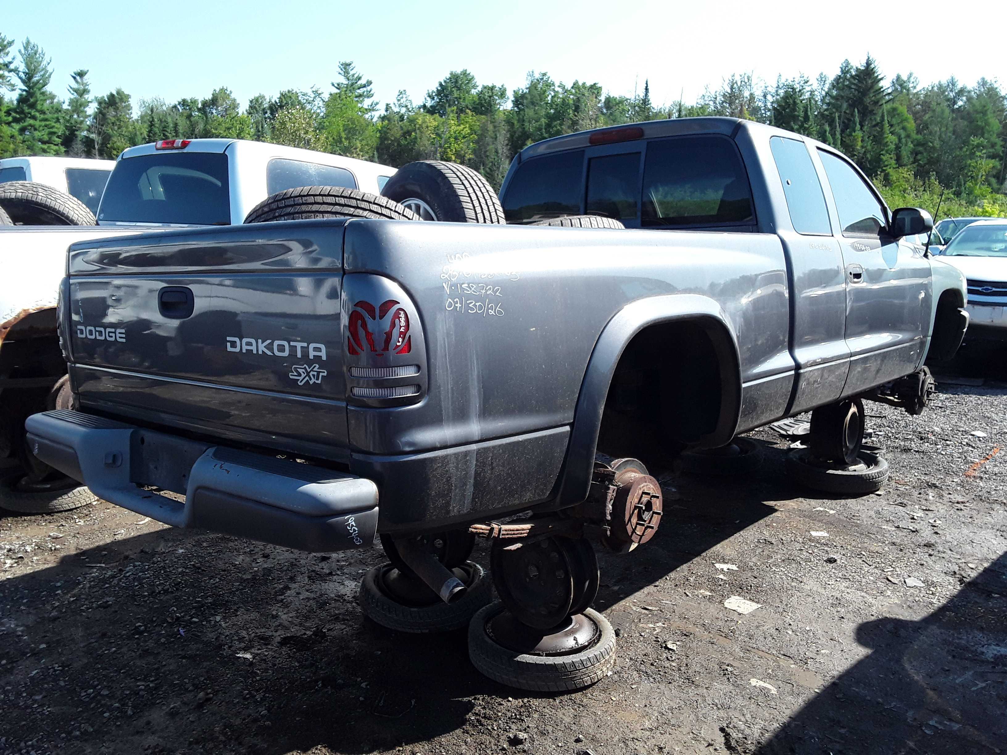 DODGE DAKOTA 2003