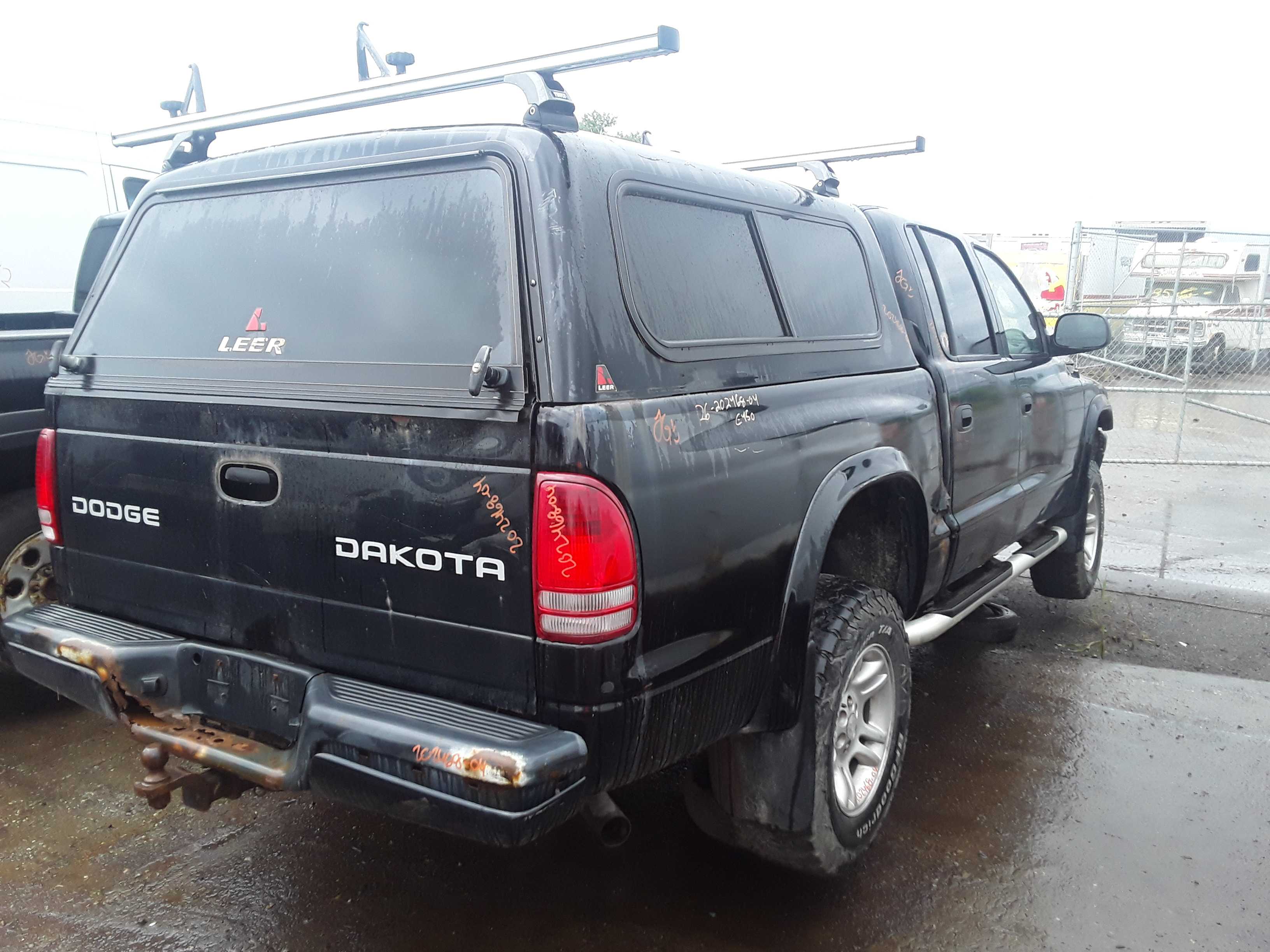 DODGE DAKOTA 2004