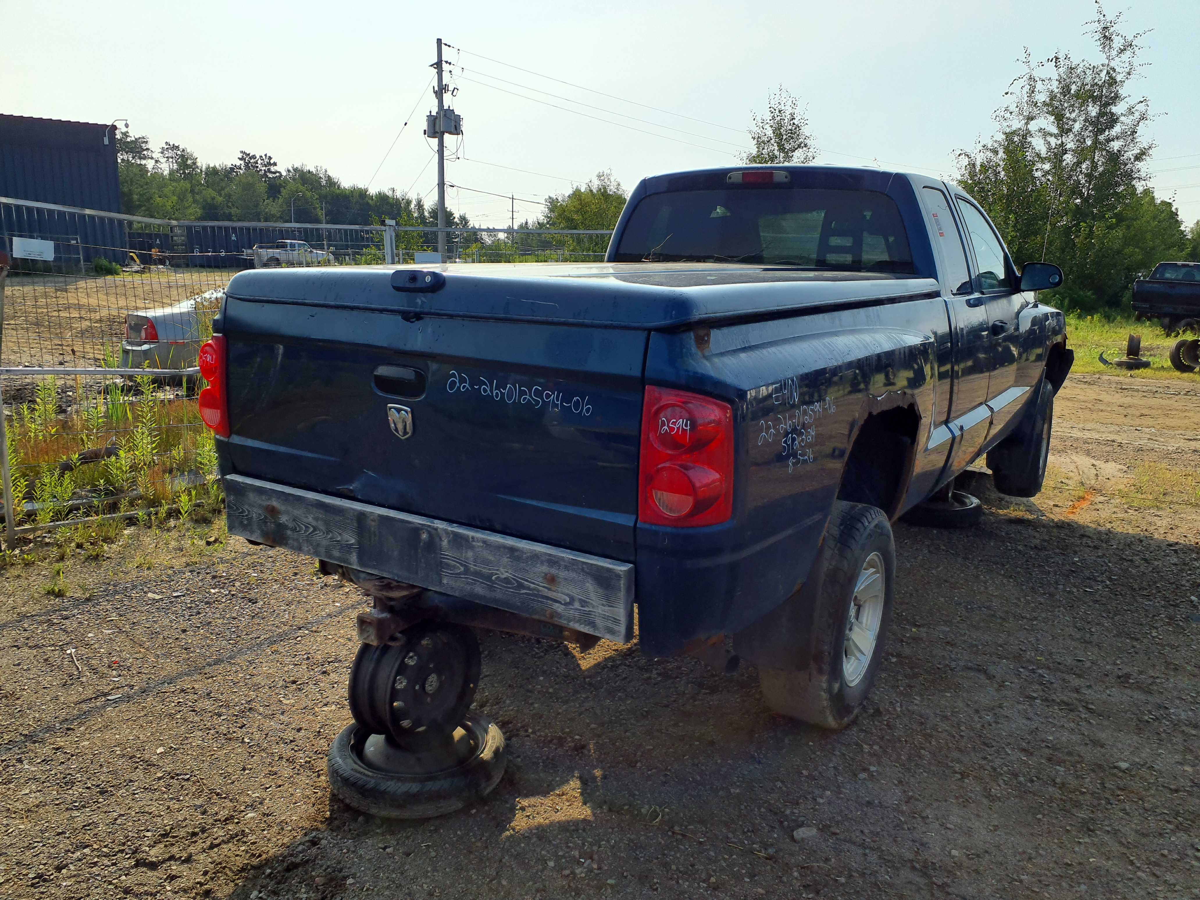 DODGE DAKOTA 2006