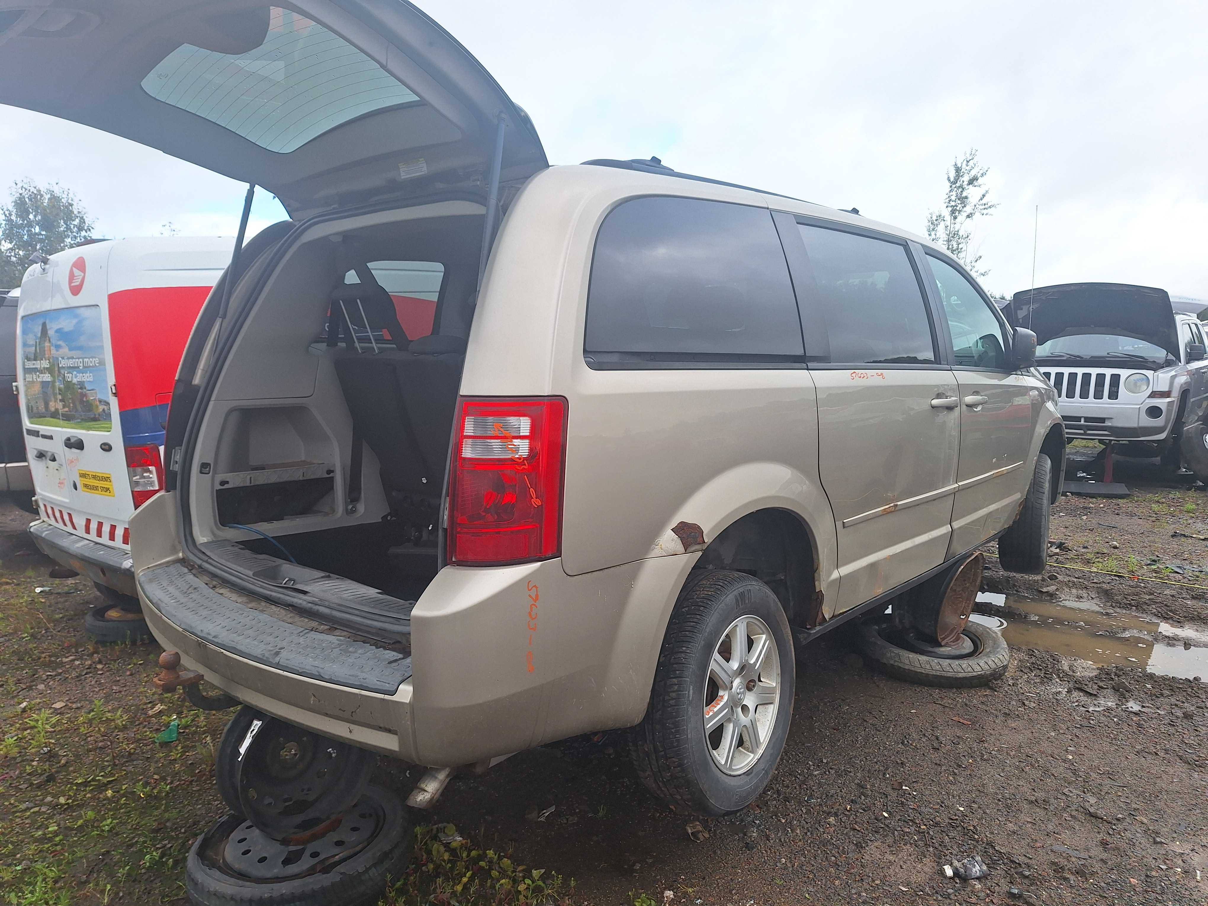 DODGE GRAND CARAVAN 2008