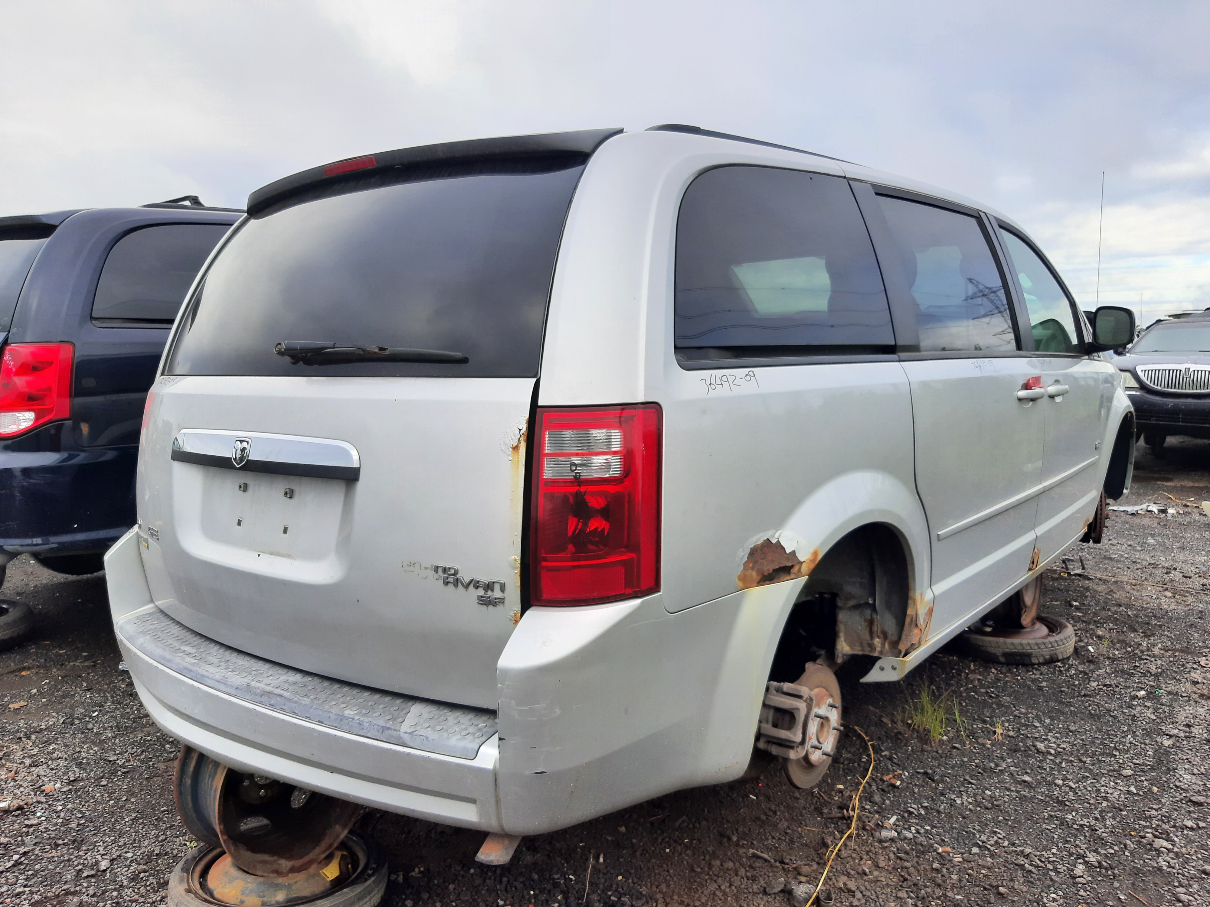 DODGE GRAND CARAVAN 2009