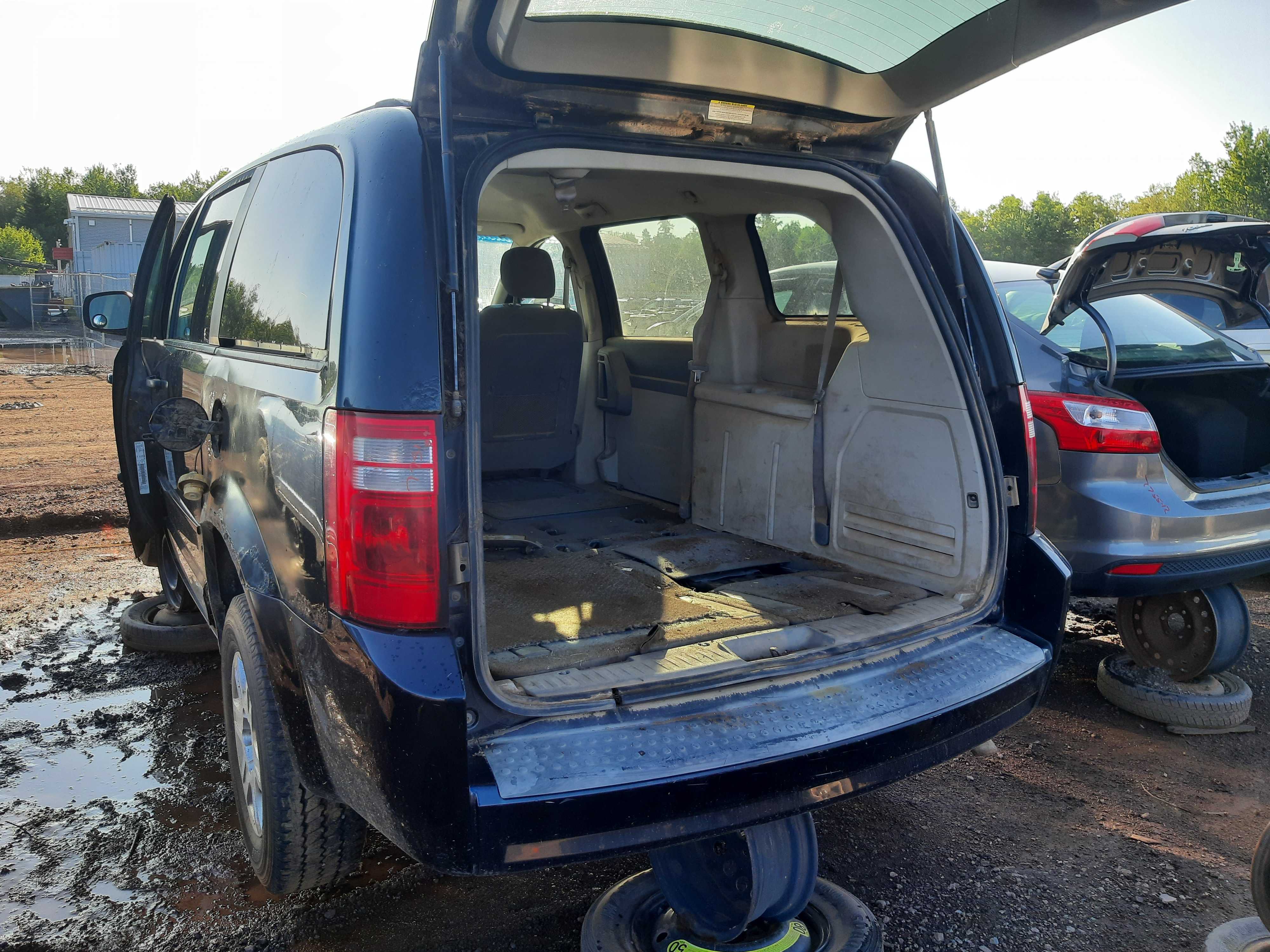 DODGE GRAND CARAVAN 2009