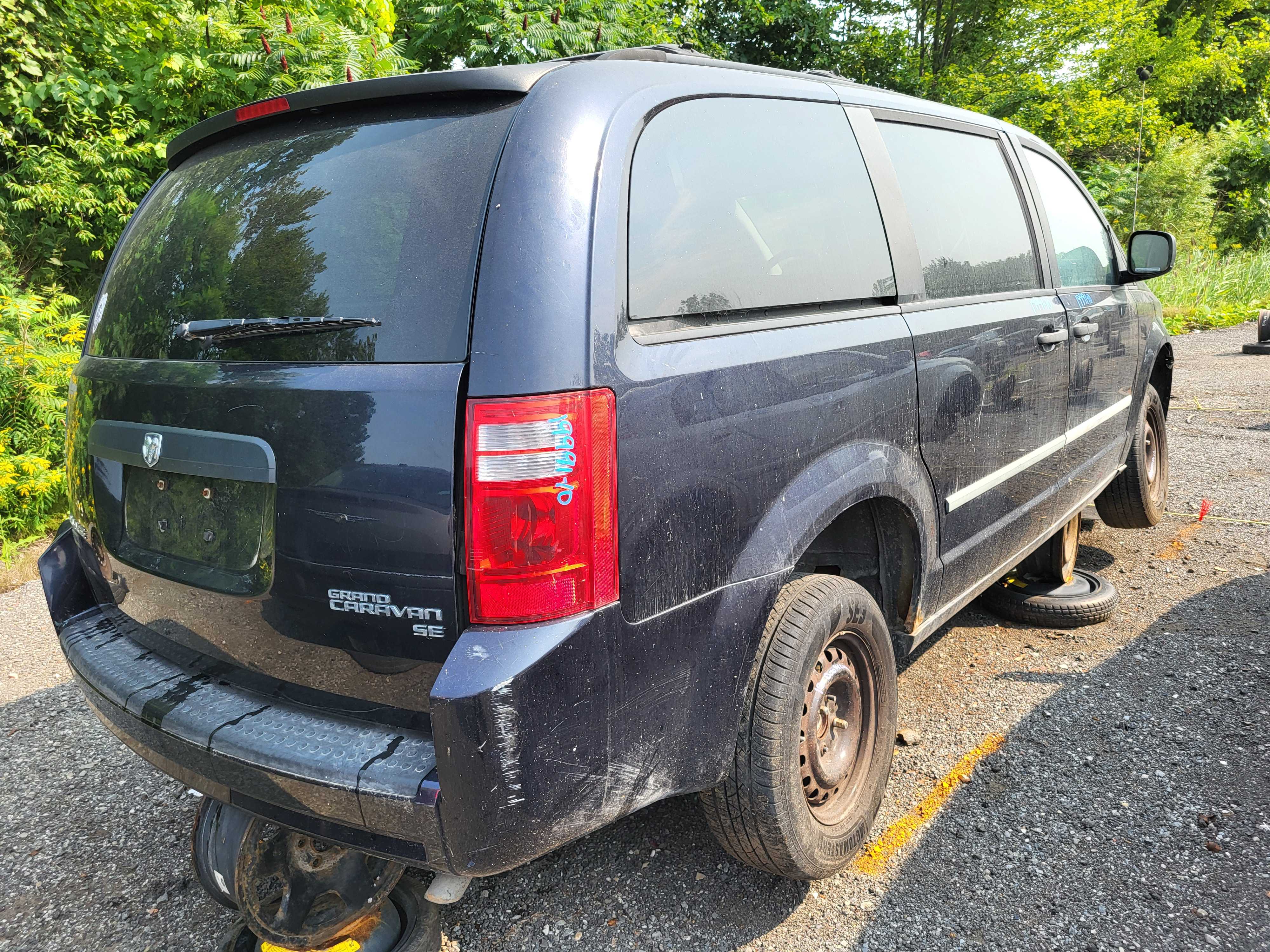 DODGE GRAND CARAVAN 2010