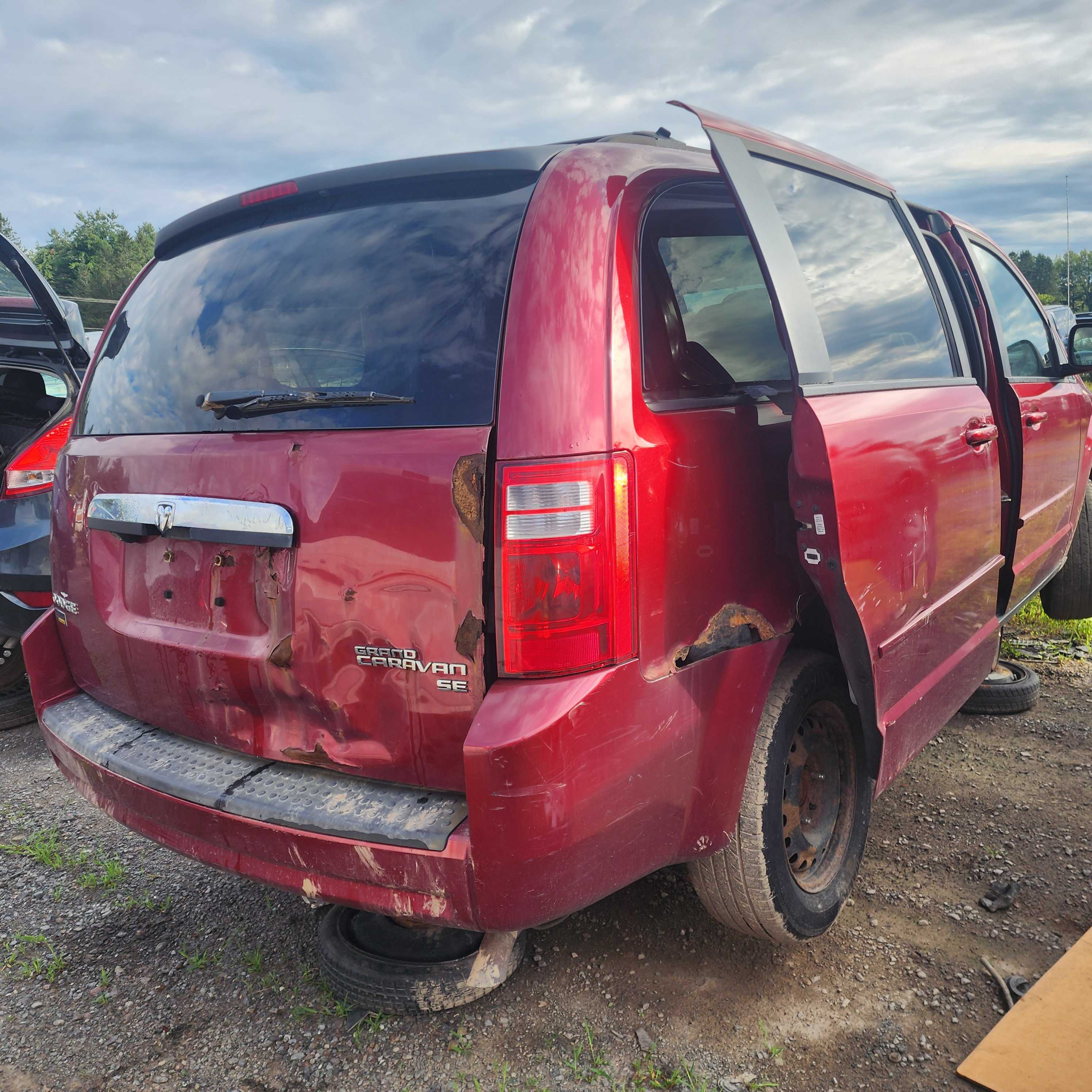 DODGE GRAND CARAVAN 2010