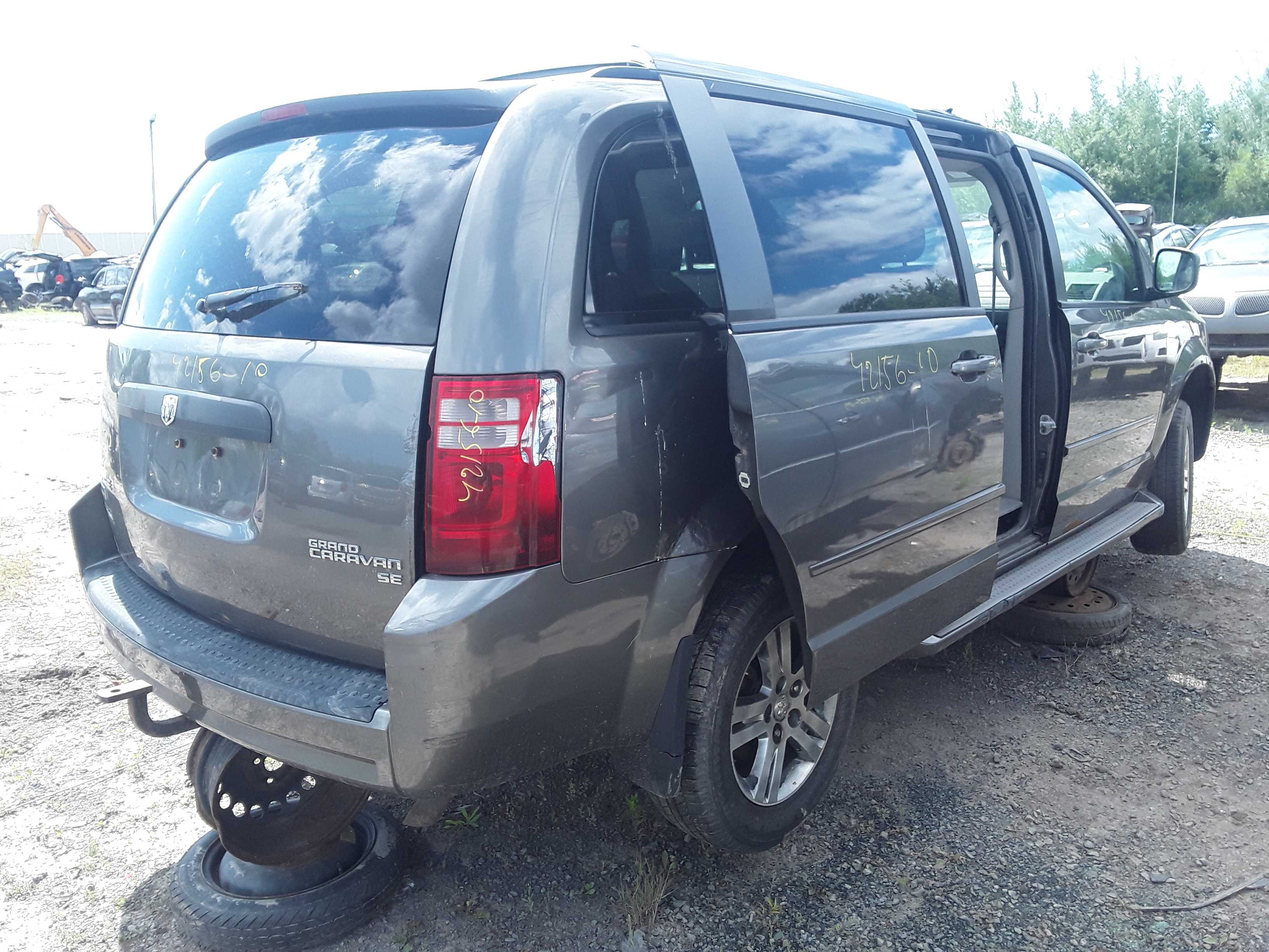 DODGE GRAND CARAVAN 2010