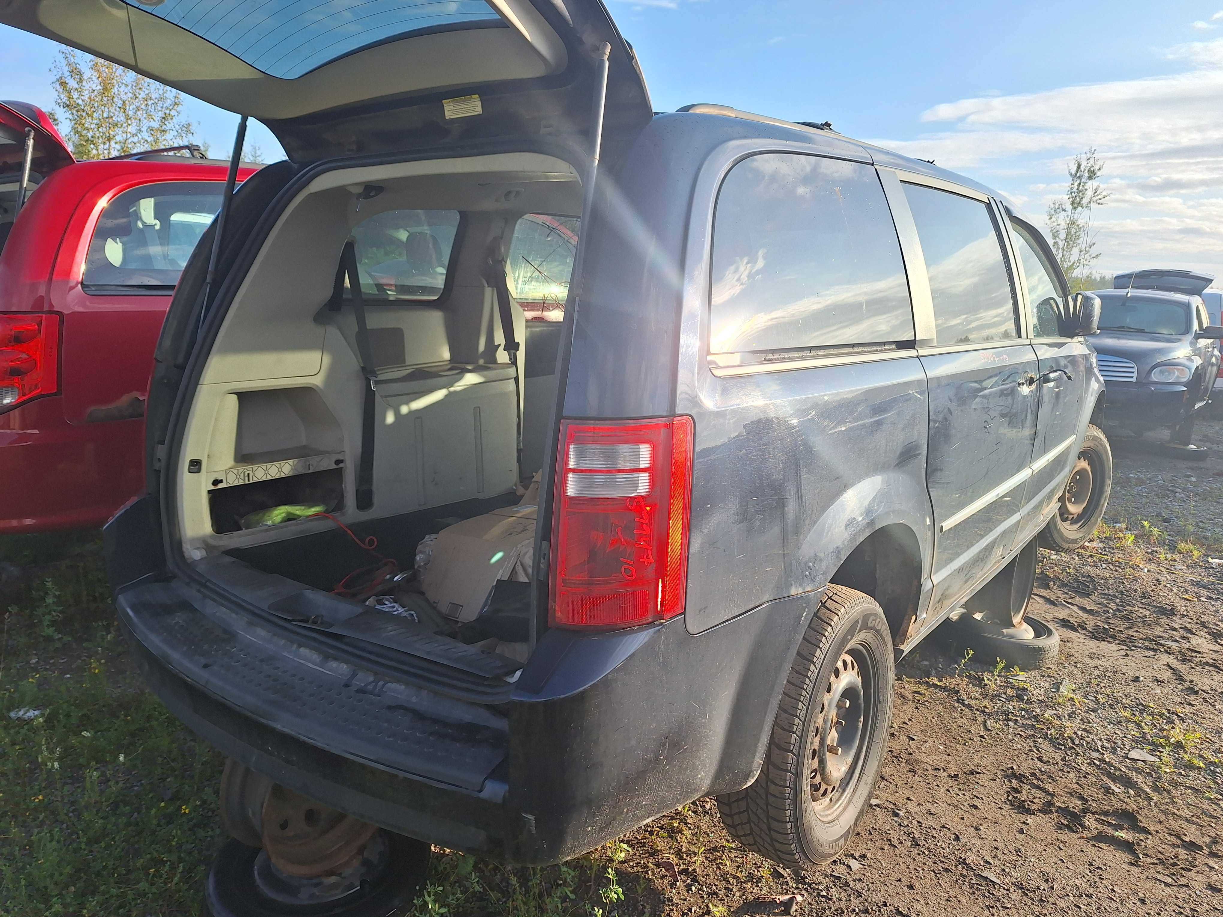 DODGE GRAND CARAVAN 2010
