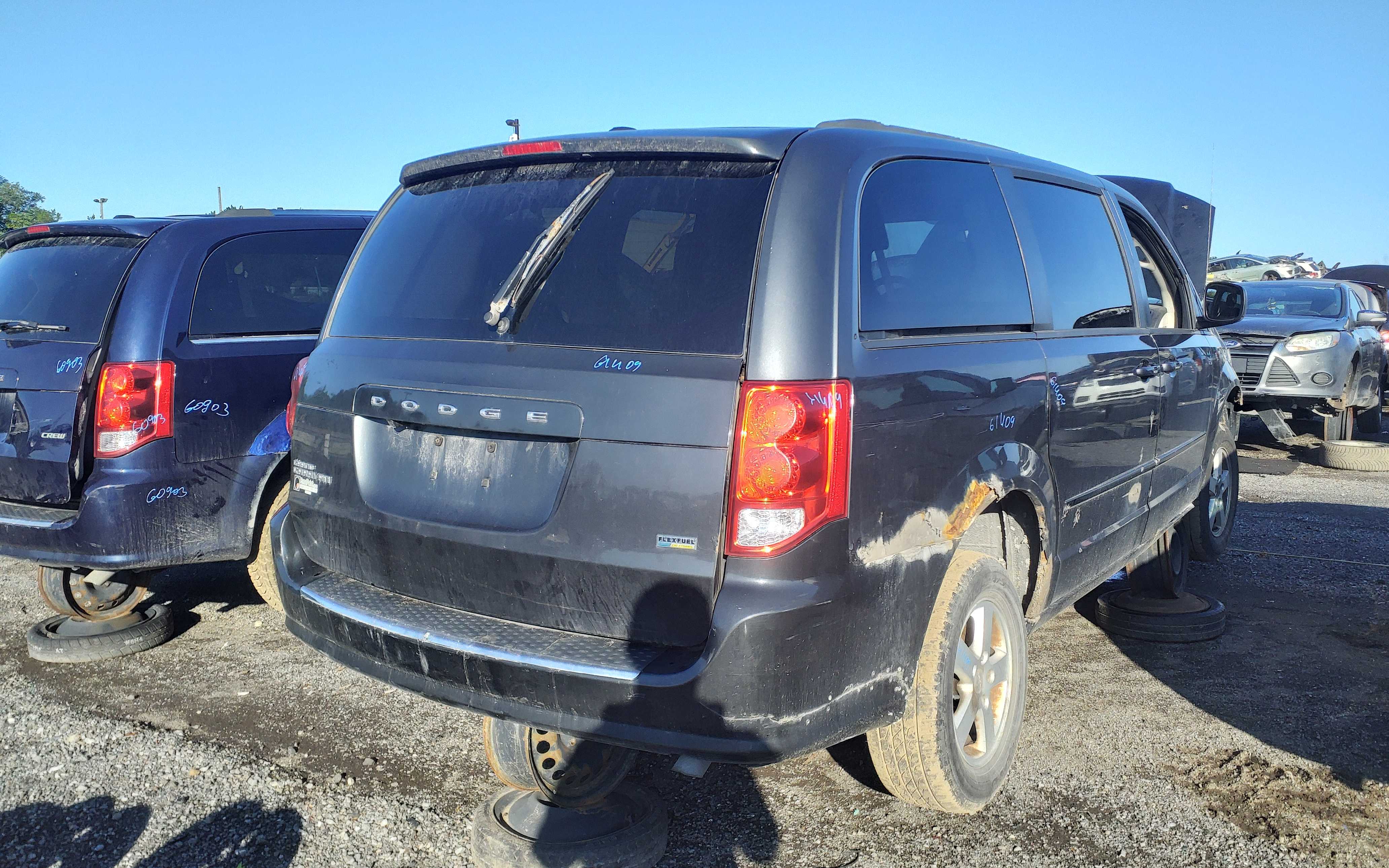 DODGE GRAND CARAVAN 2011